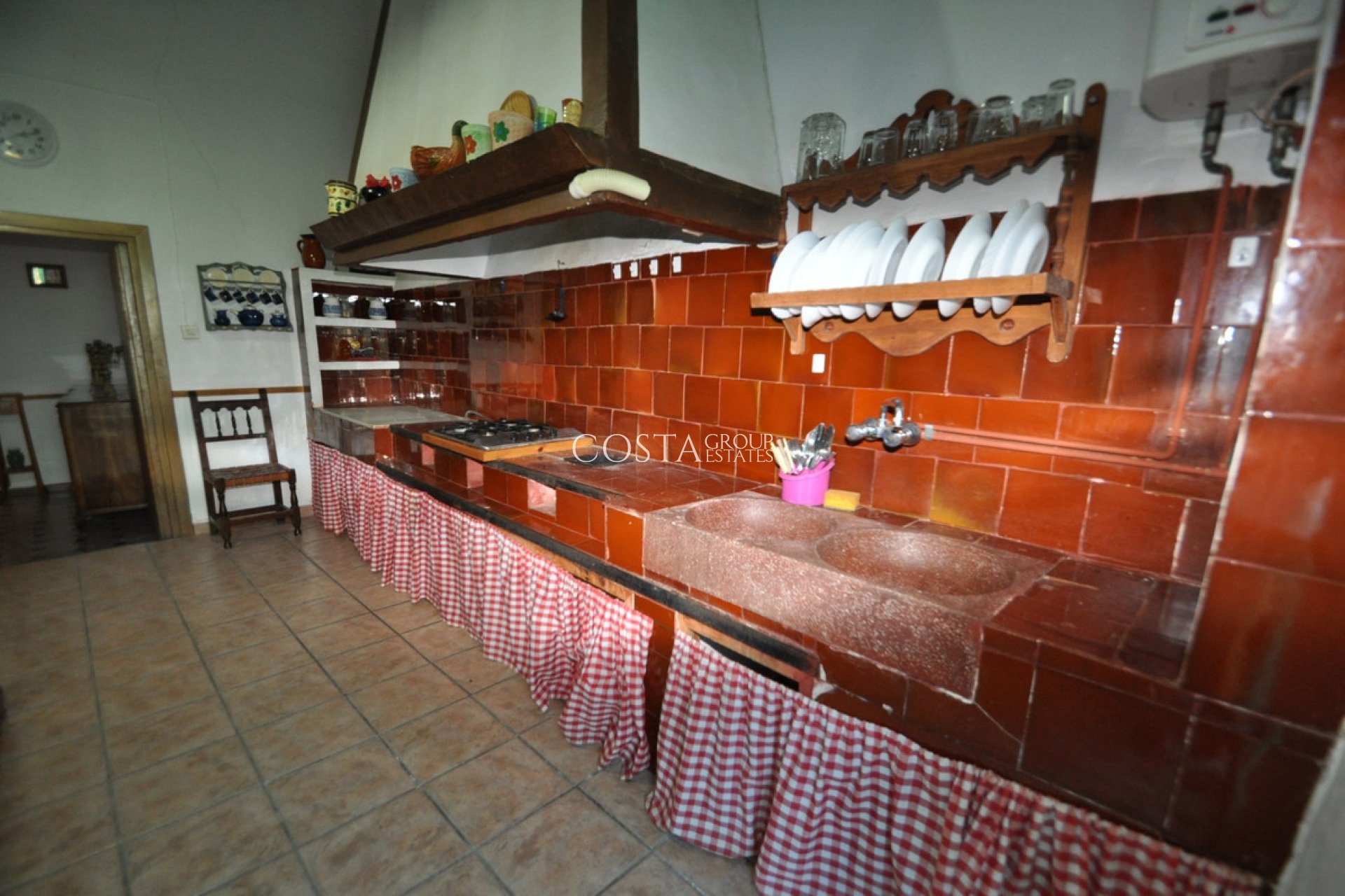 Resale - Villa -
Fortuna - Fortuna Centro