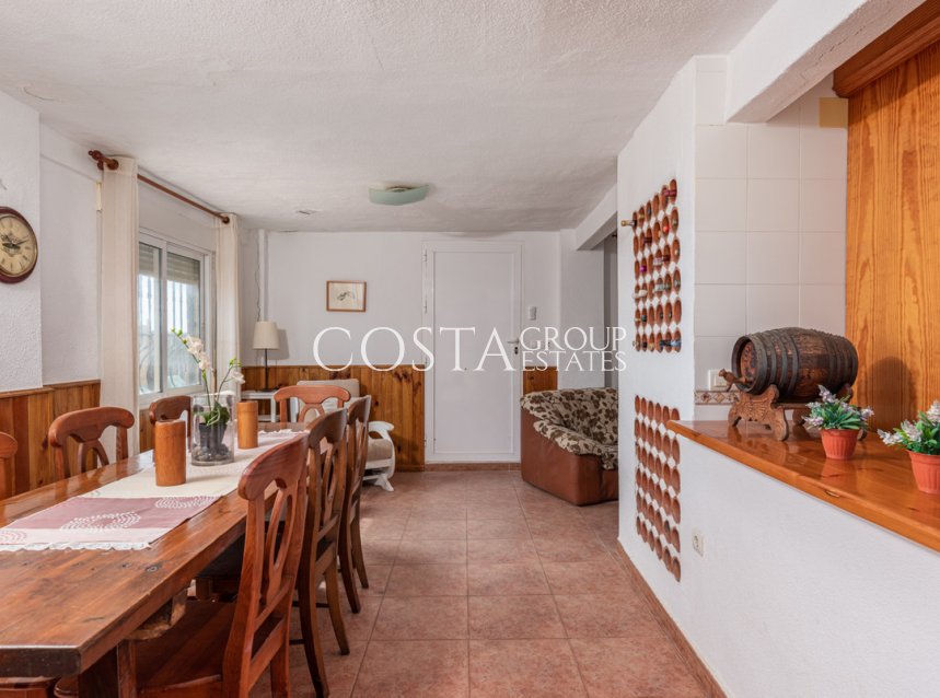 Resale - Villa -
Guardamar del Segura - Guardamar del Segura Centro