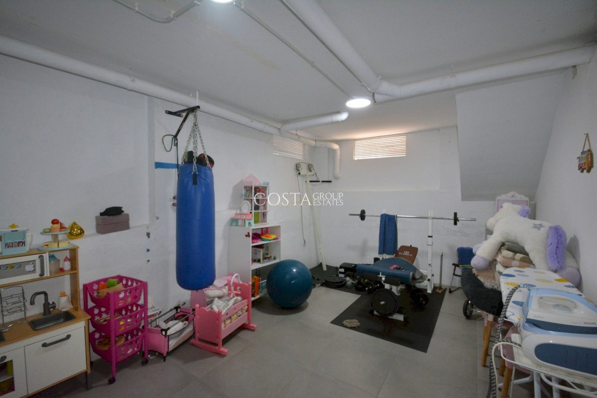 Resale - Villa -
Guardamar del Segura - Guardamar del Segura Centro