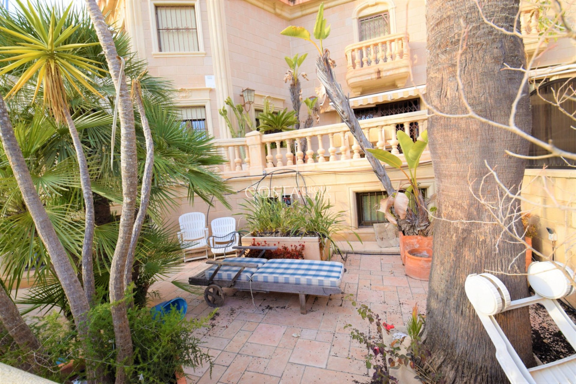 Resale - Villa -
Guardamar del Segura - Guardamar del Segura Centro