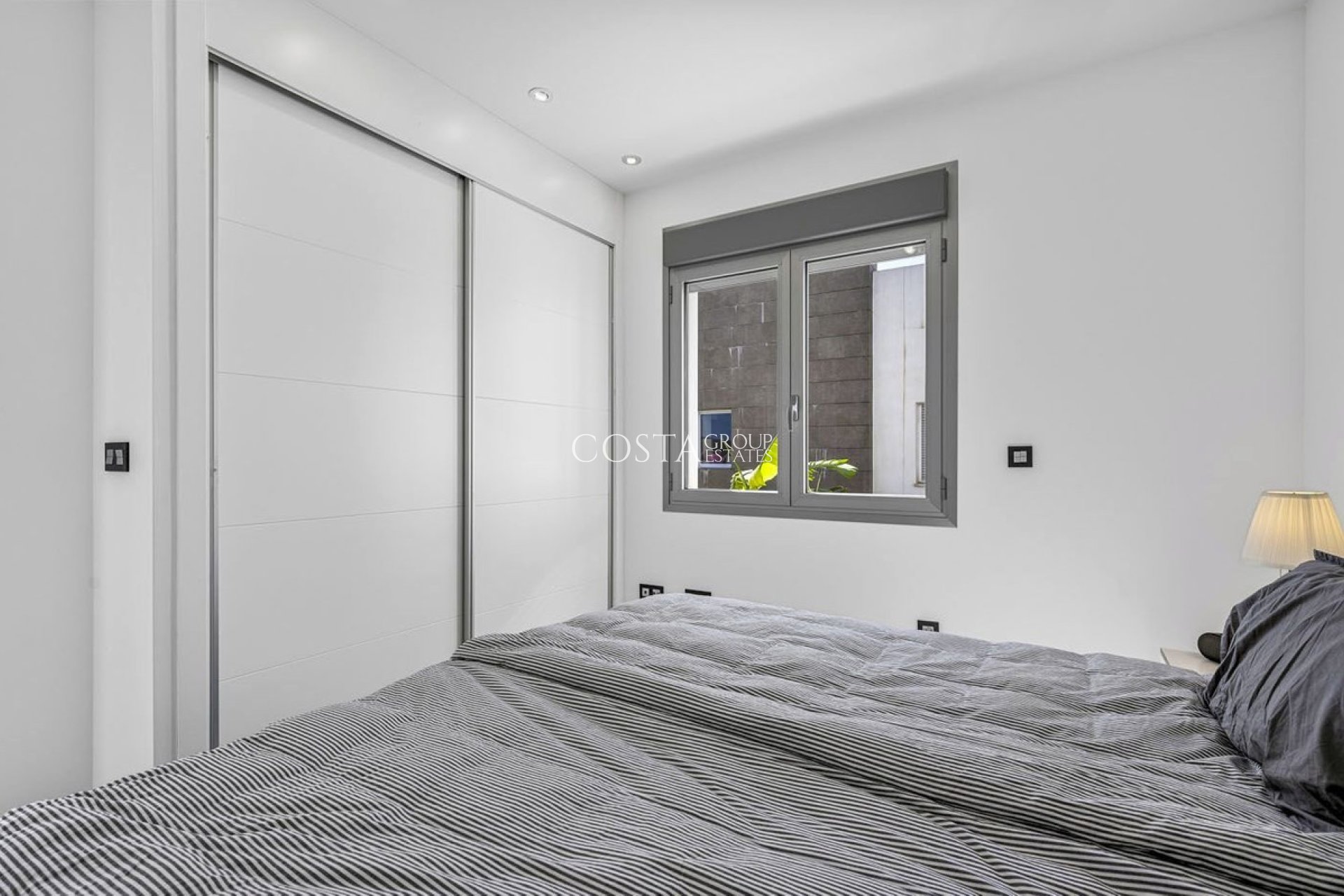 Resale - Villa -
Guardamar del Segura - Guardamar del Segura Centro