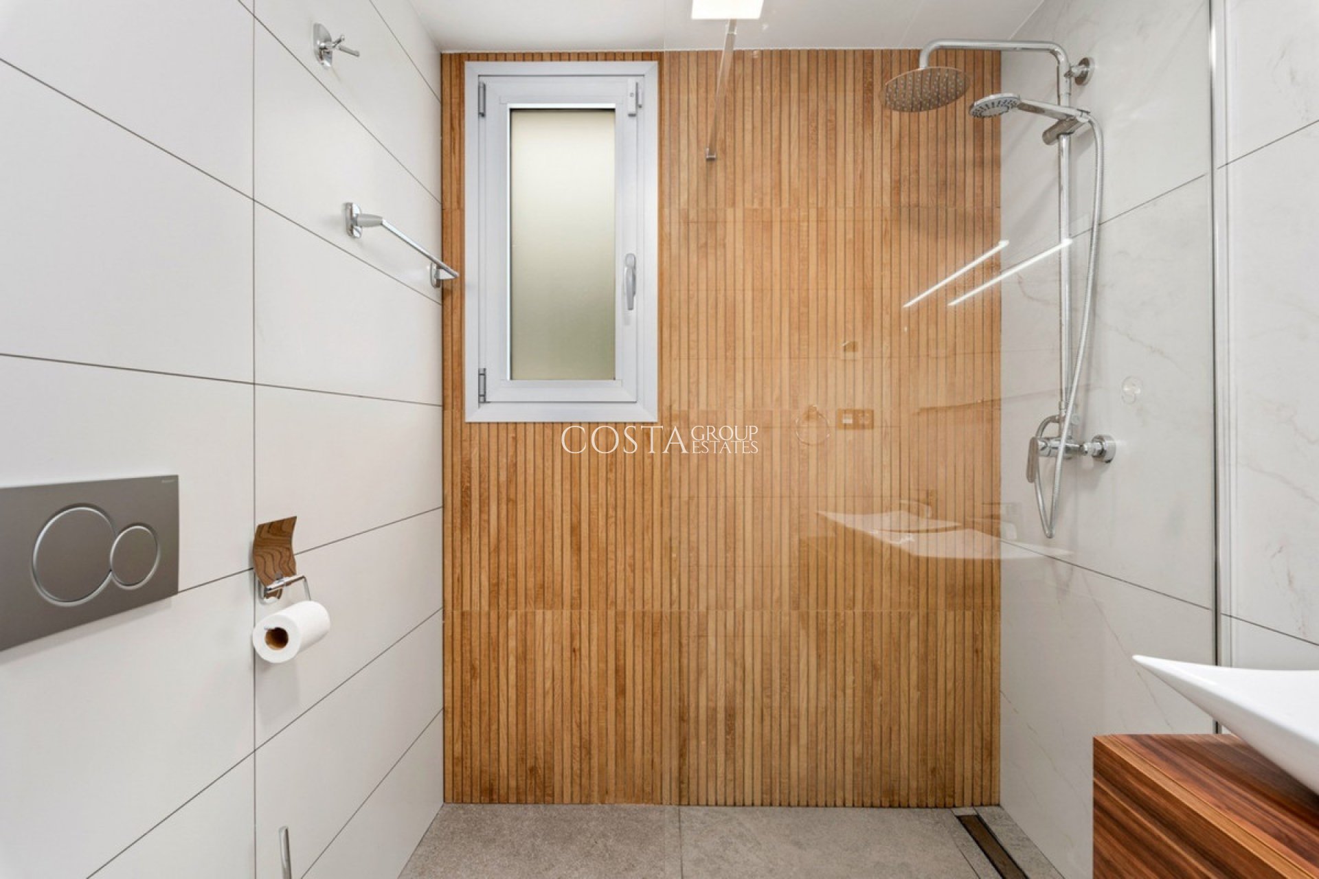 Resale - Villa -
Guardamar del Segura - Guardamar del Segura Centro