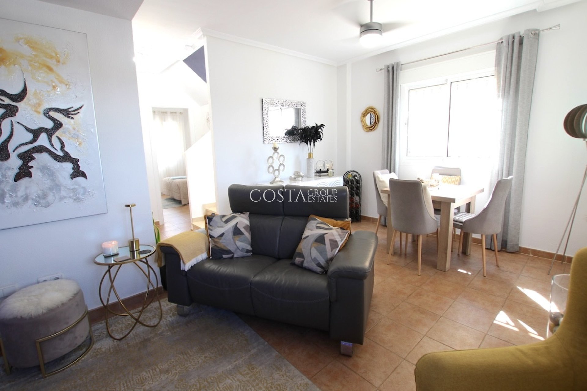 Resale - Villa -
Guardamar del Segura - Guardamar del Segura Centro