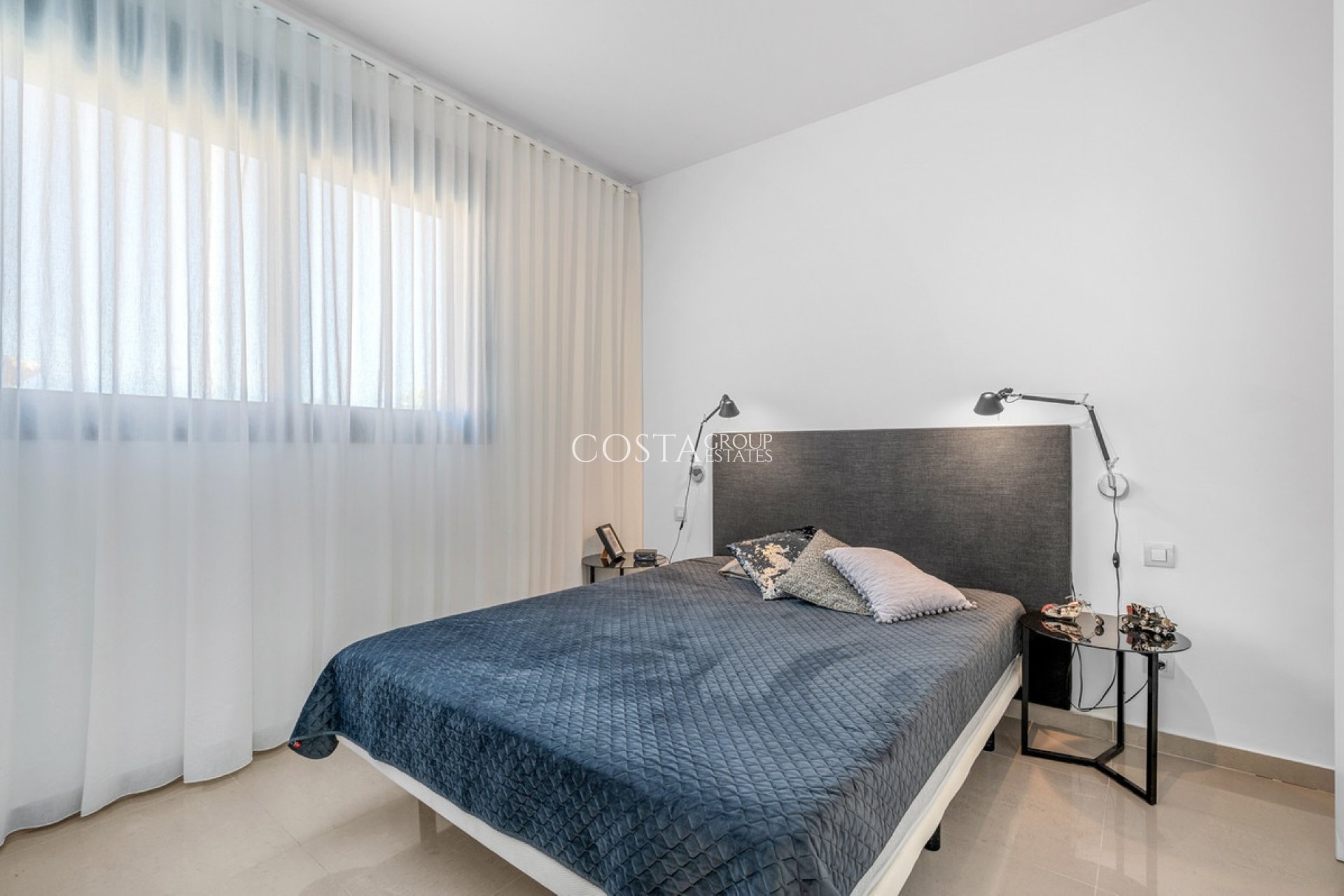 Resale - Villa -
Guardamar del Segura - Guardamar del Segura Centro