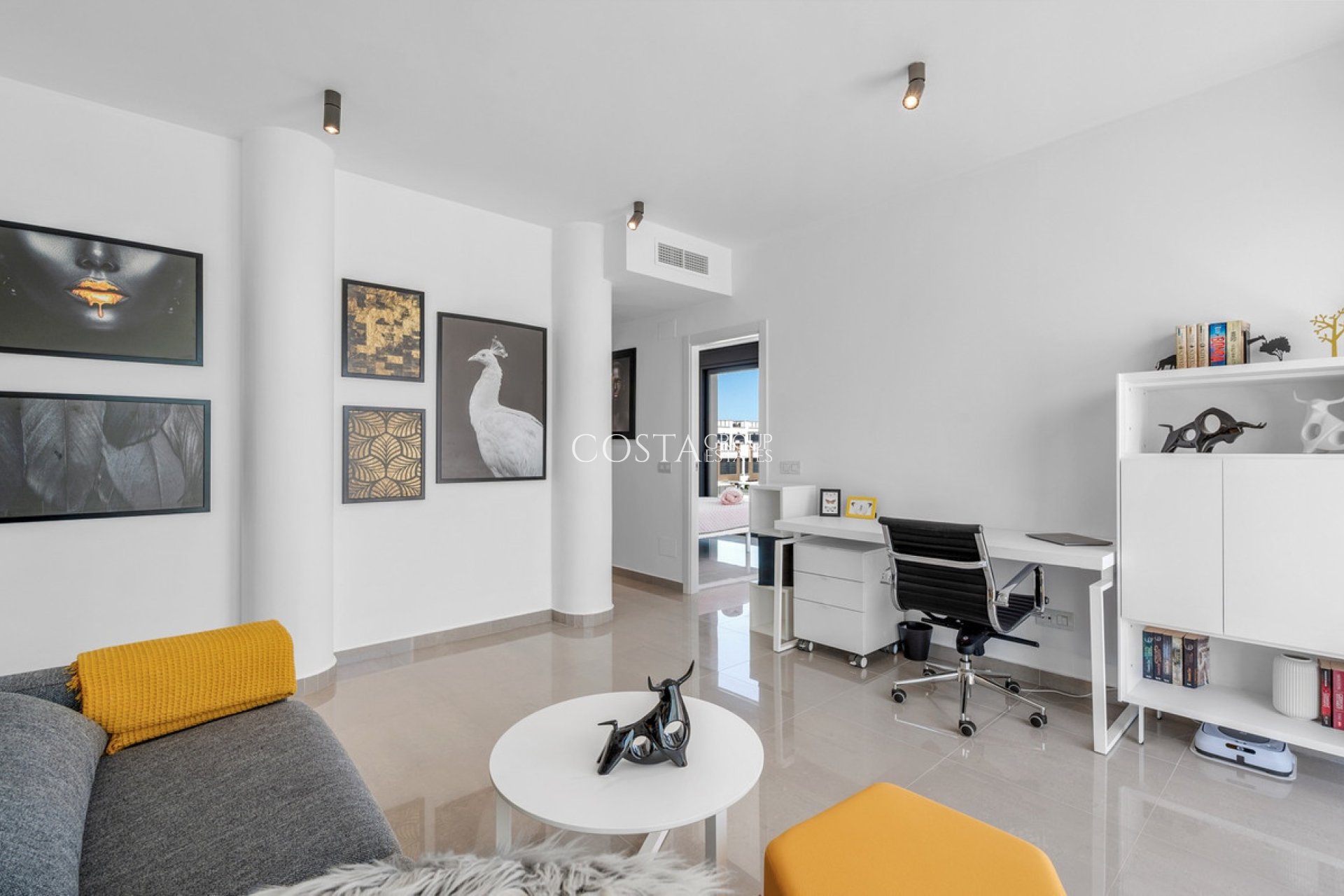 Resale - Villa -
Guardamar del Segura - Guardamar del Segura Centro