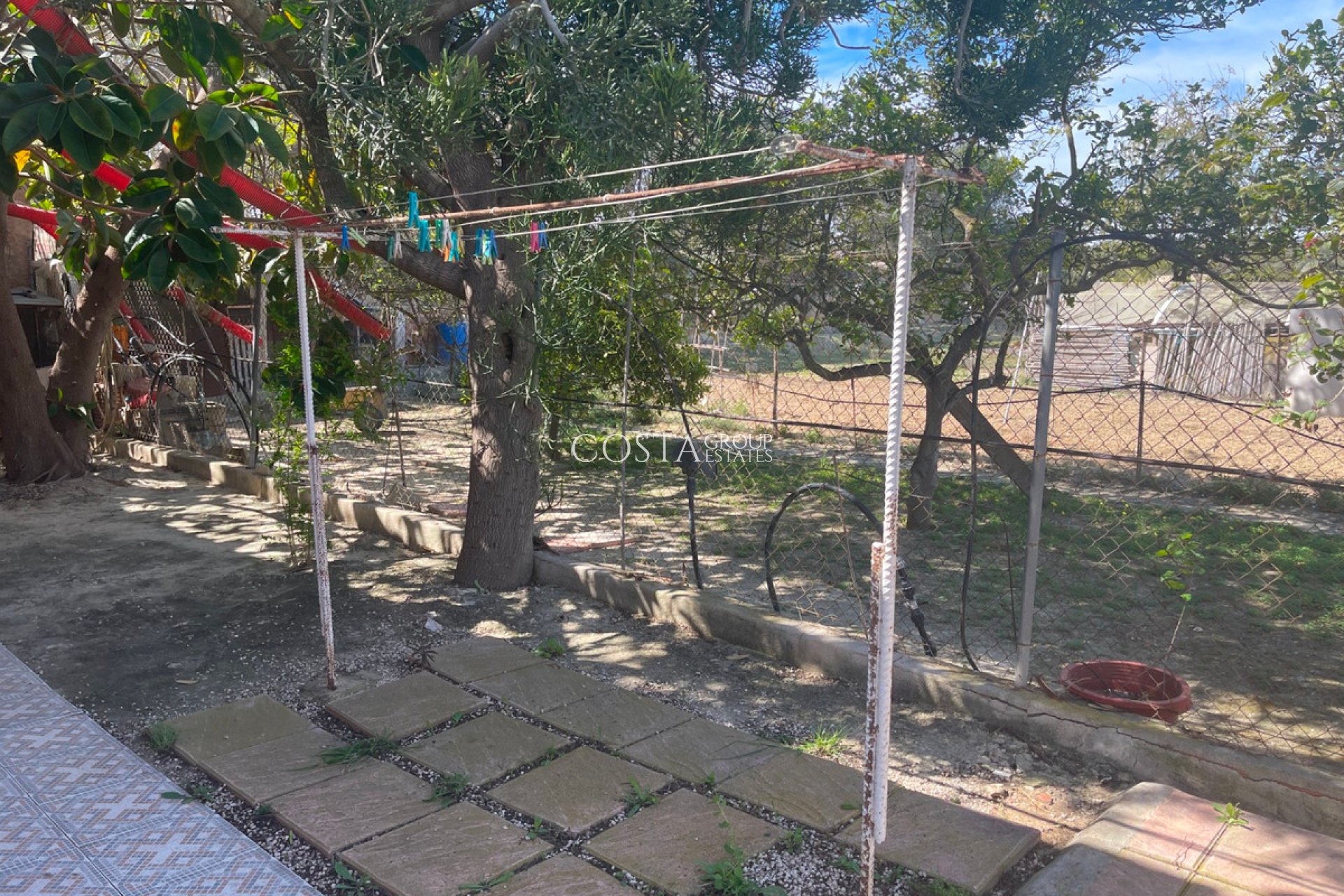 Resale - Villa -
Guardamar del Segura - Guardamar del Segura Centro