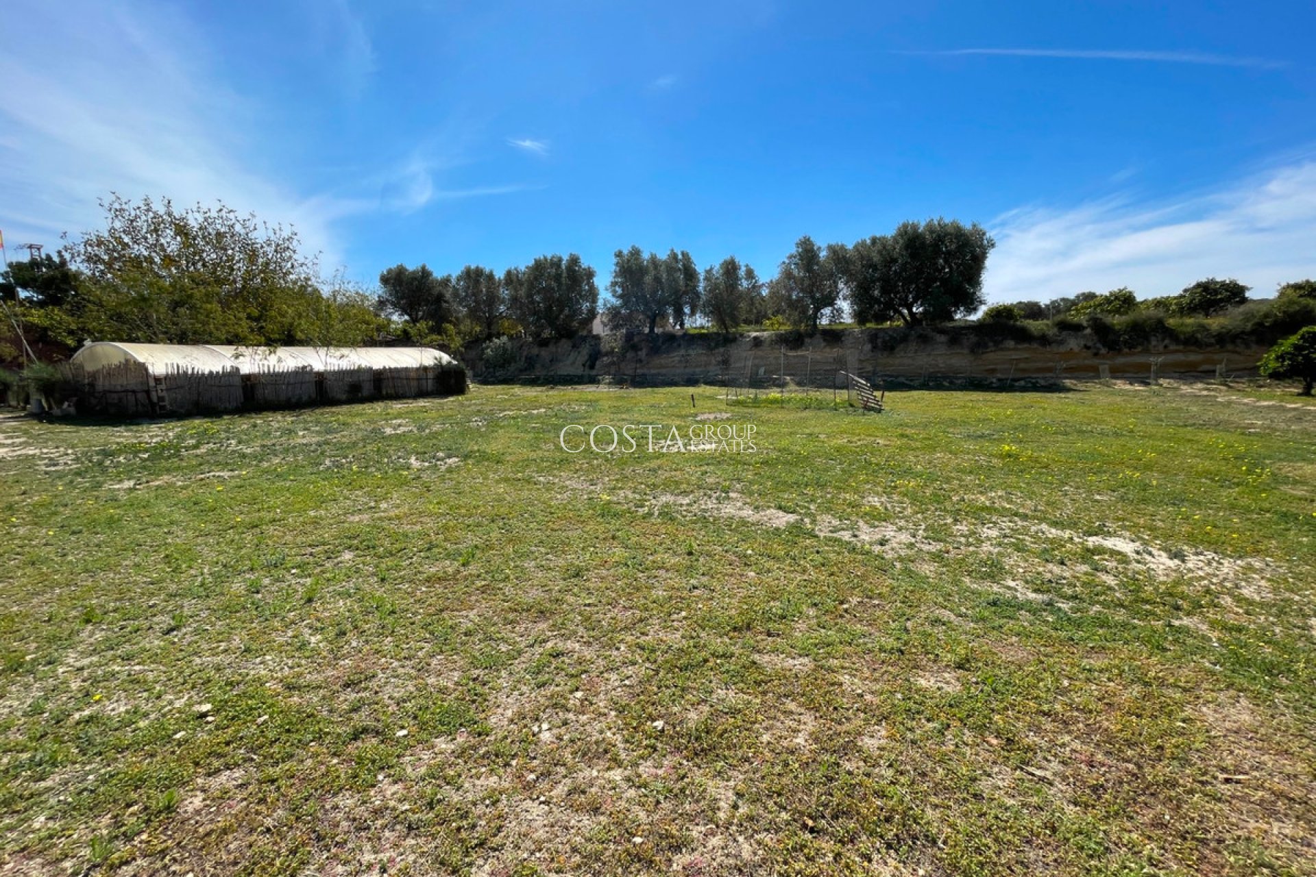 Resale - Villa -
Guardamar del Segura - Guardamar del Segura Centro