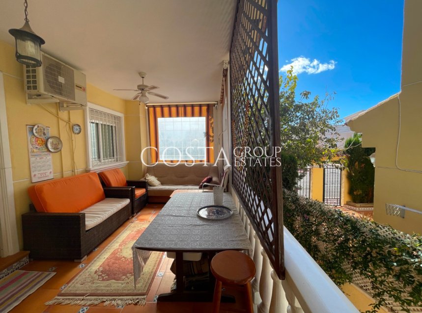 Resale - Villa -
Guardamar del Segura - Guardamar del Segura Centro