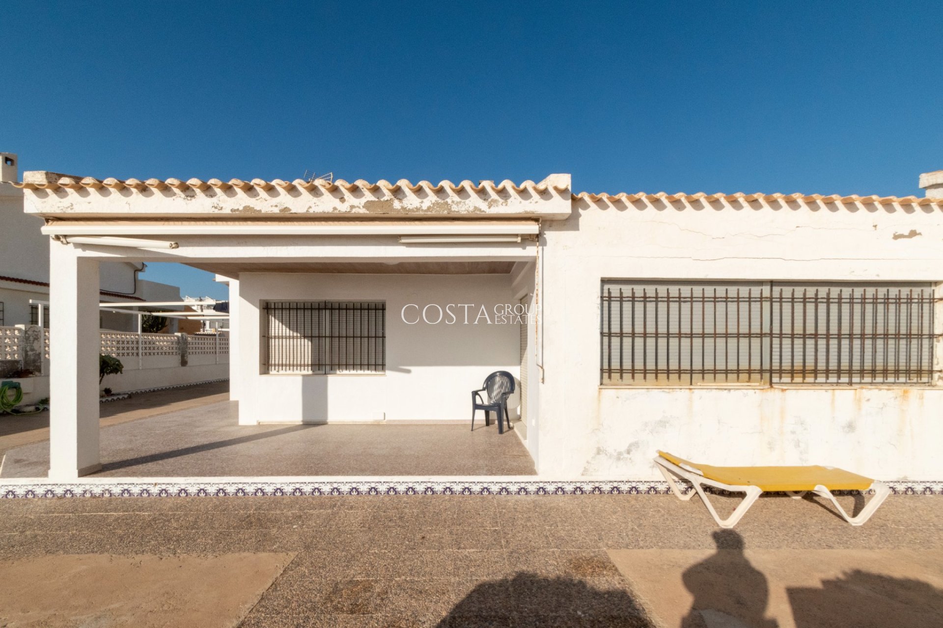 Resale - Villa -
Guardamar del Segura