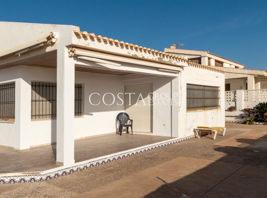 Resale - Villa -
Guardamar del Segura