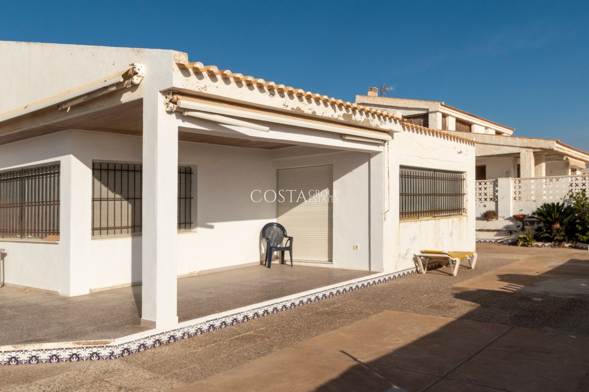 Resale - Villa -
Guardamar del Segura