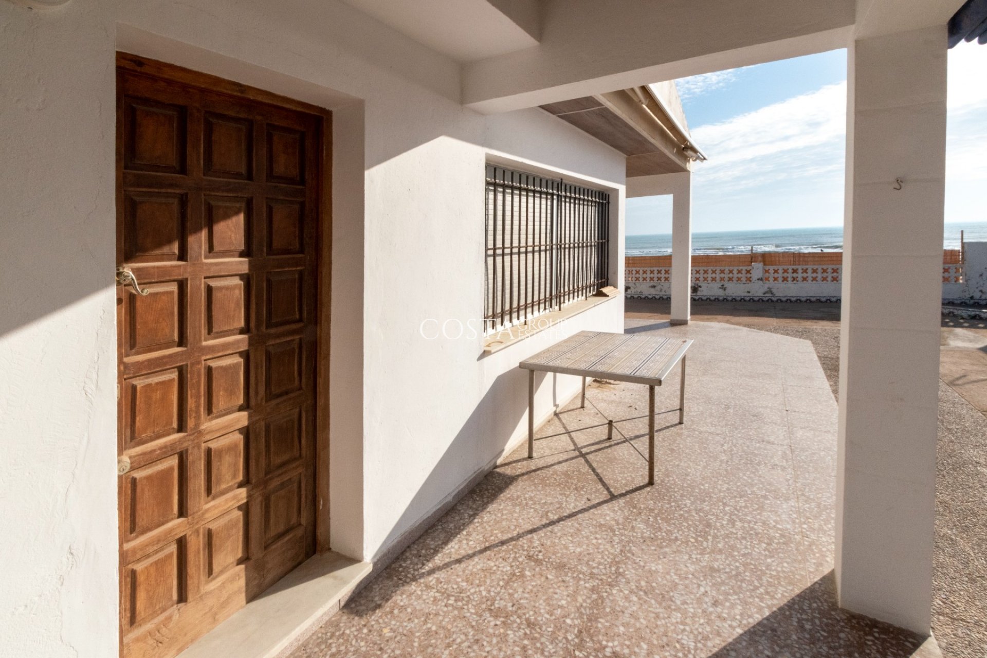 Resale - Villa -
Guardamar del Segura