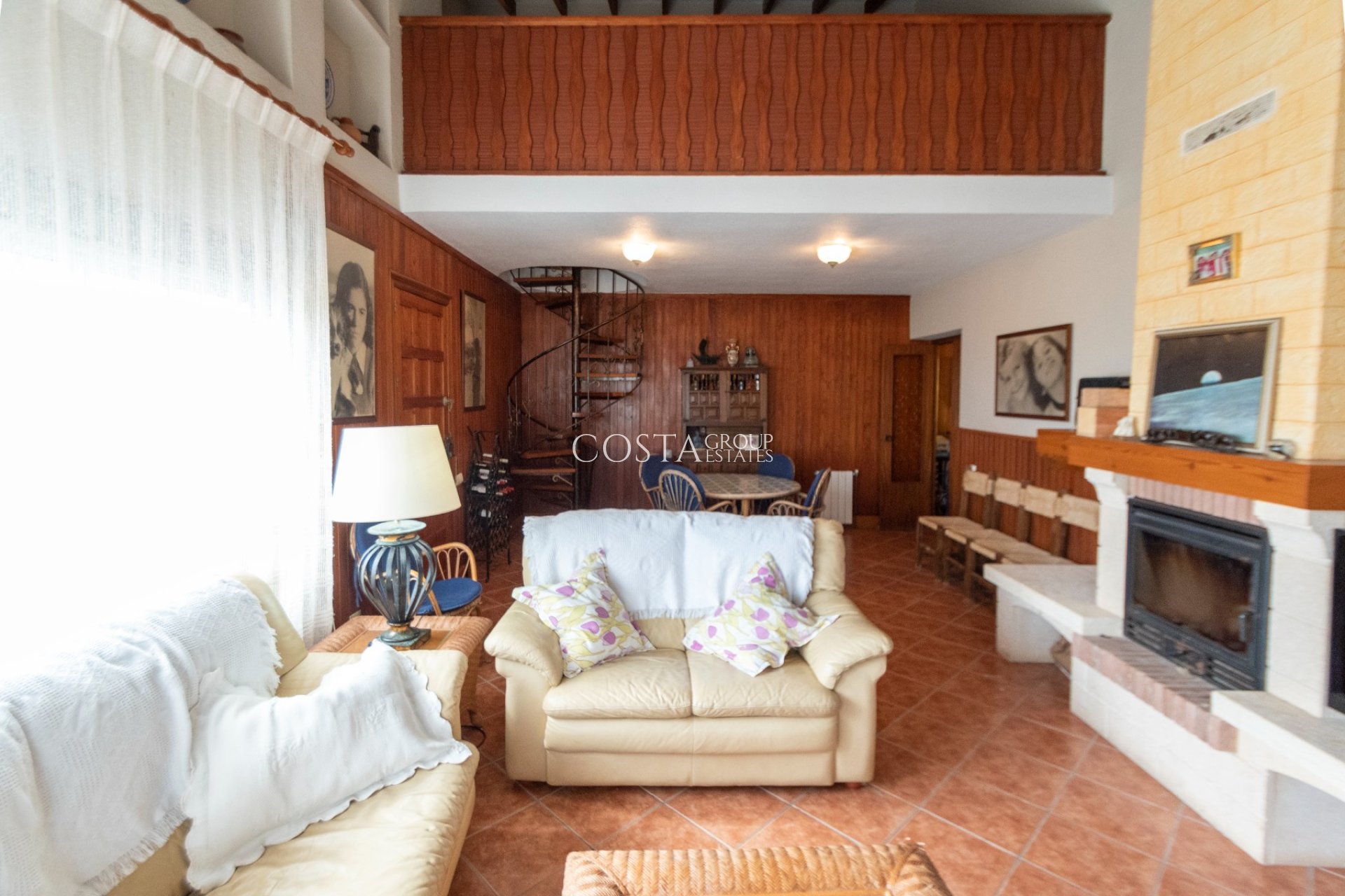 Resale - Villa -
Guardamar del Segura