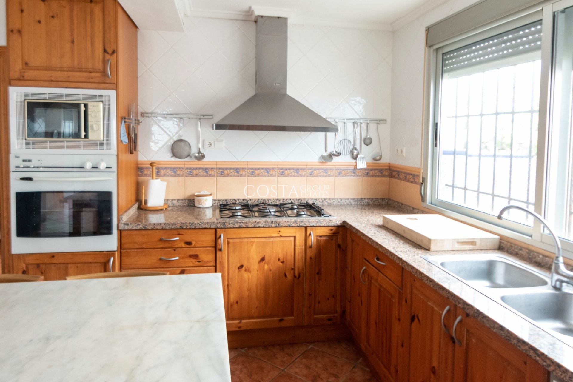 Resale - Villa -
Guardamar del Segura