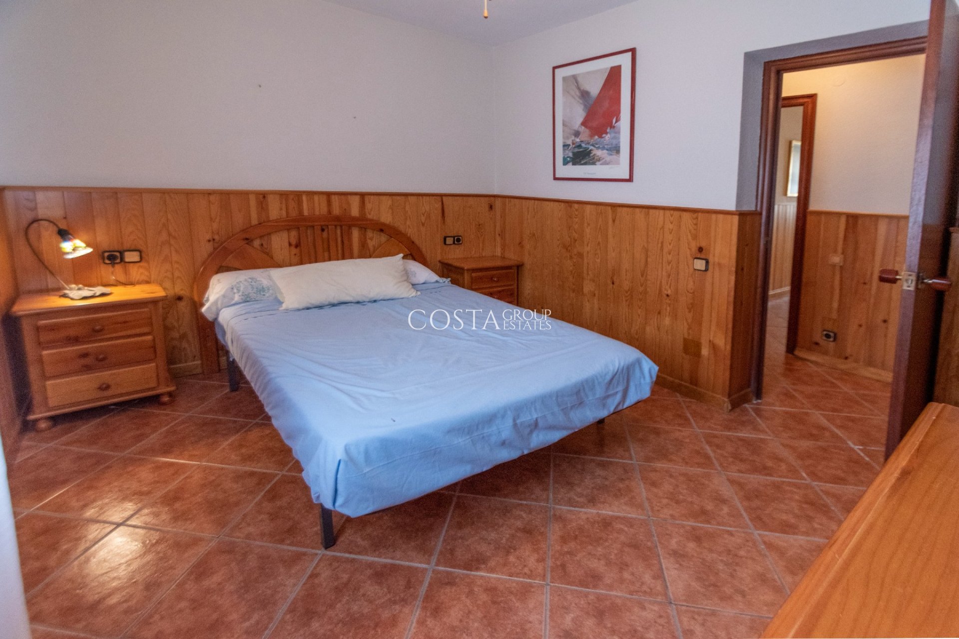 Resale - Villa -
Guardamar del Segura