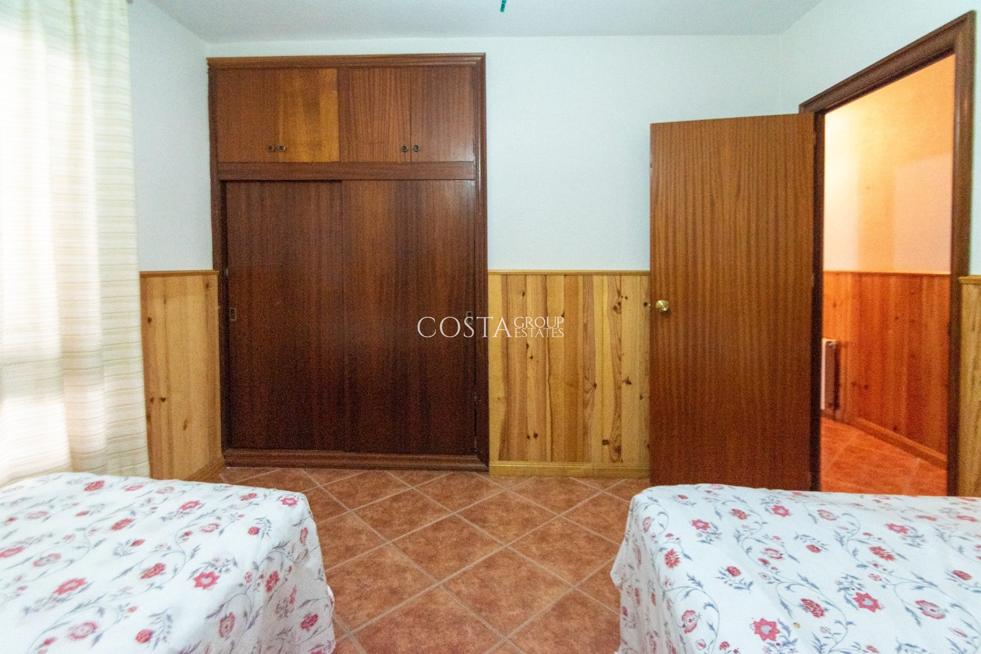 Resale - Villa -
Guardamar del Segura