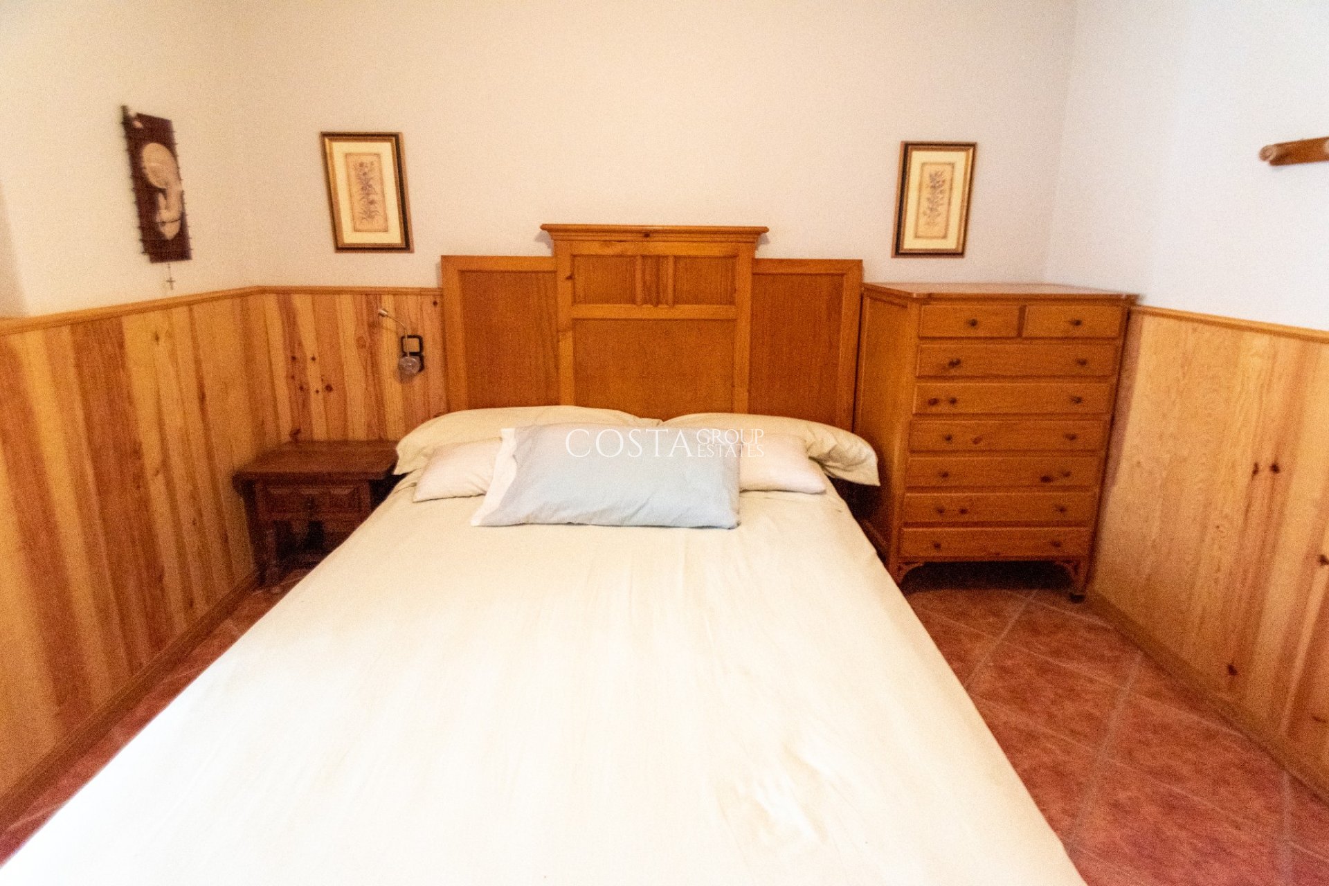 Resale - Villa -
Guardamar del Segura