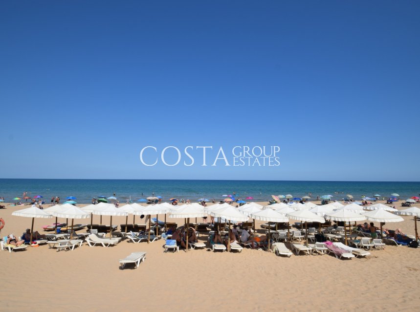 Resale - Villa -
Guardamar del Segura