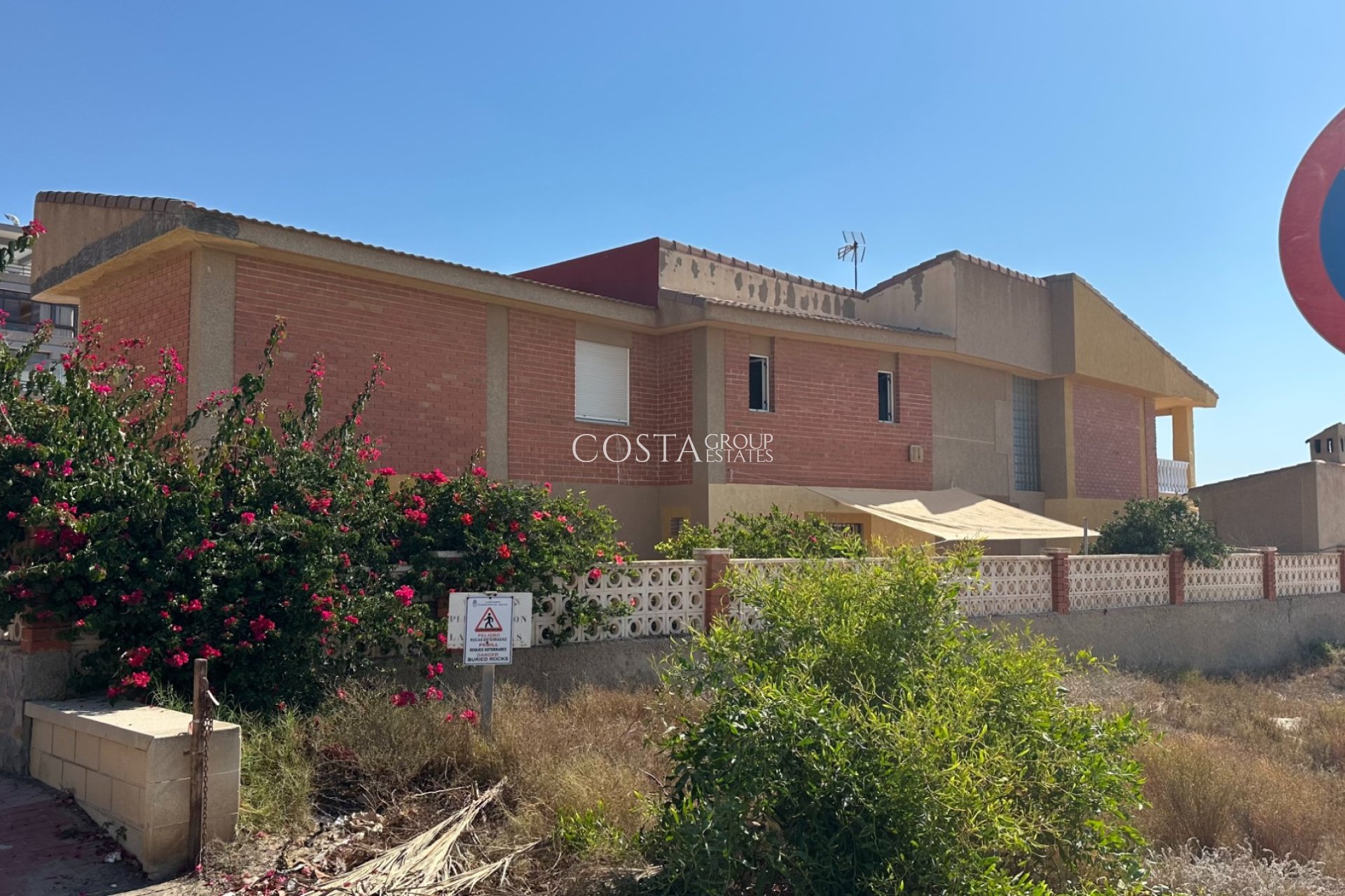 Resale - Villa -
Guardamar del Segura