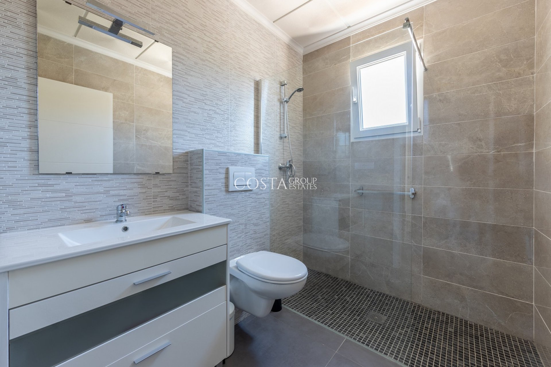 Resale - Villa -
La Romana - La Romana Centro