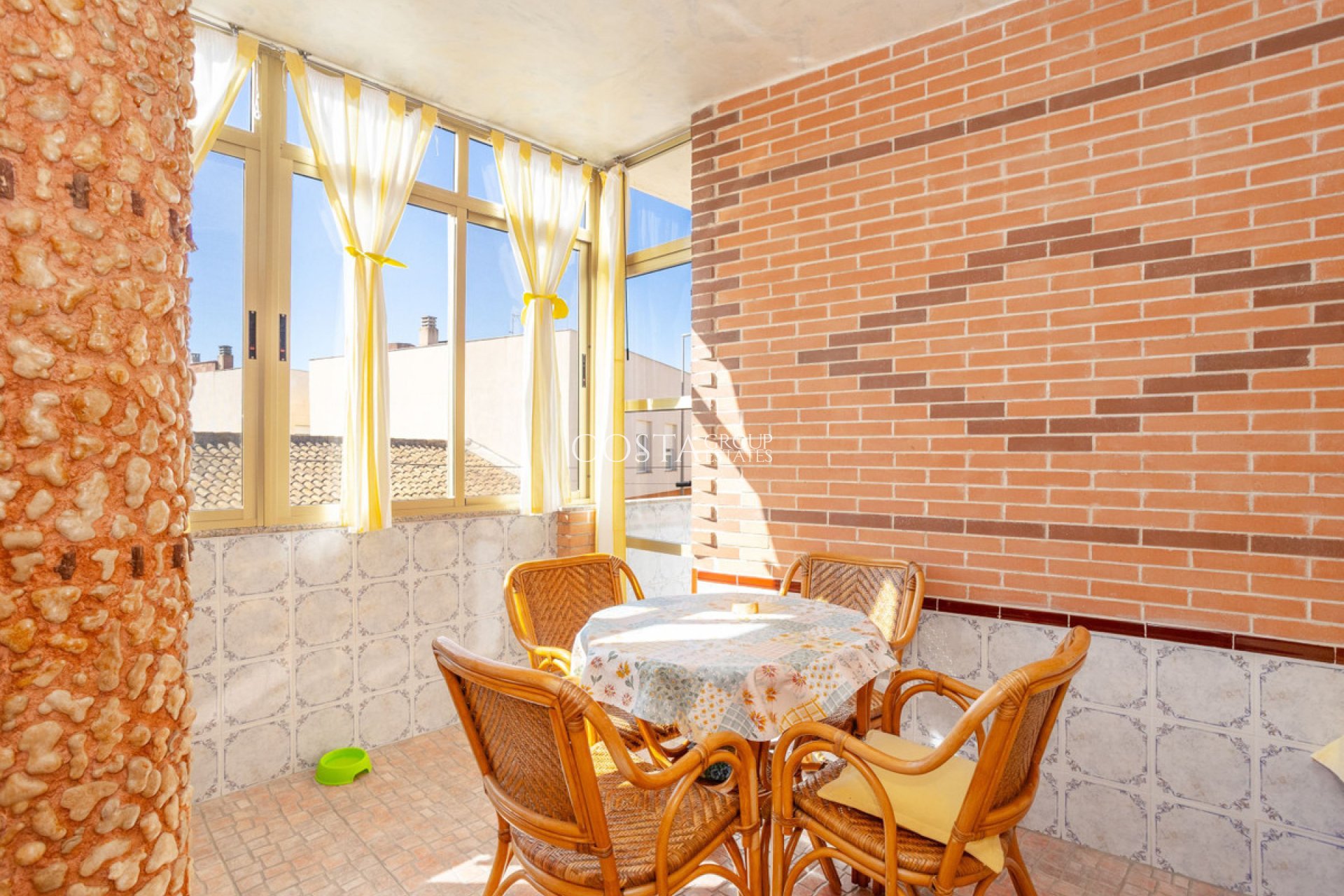 Resale - Villa -
La Union - La Union Centro