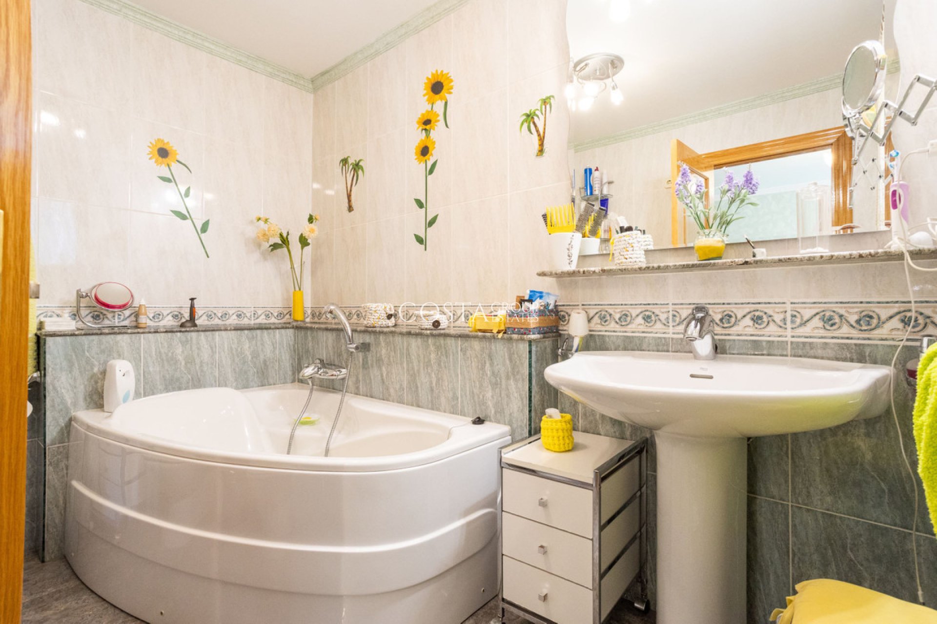 Resale - Villa -
La Union - La Union Centro