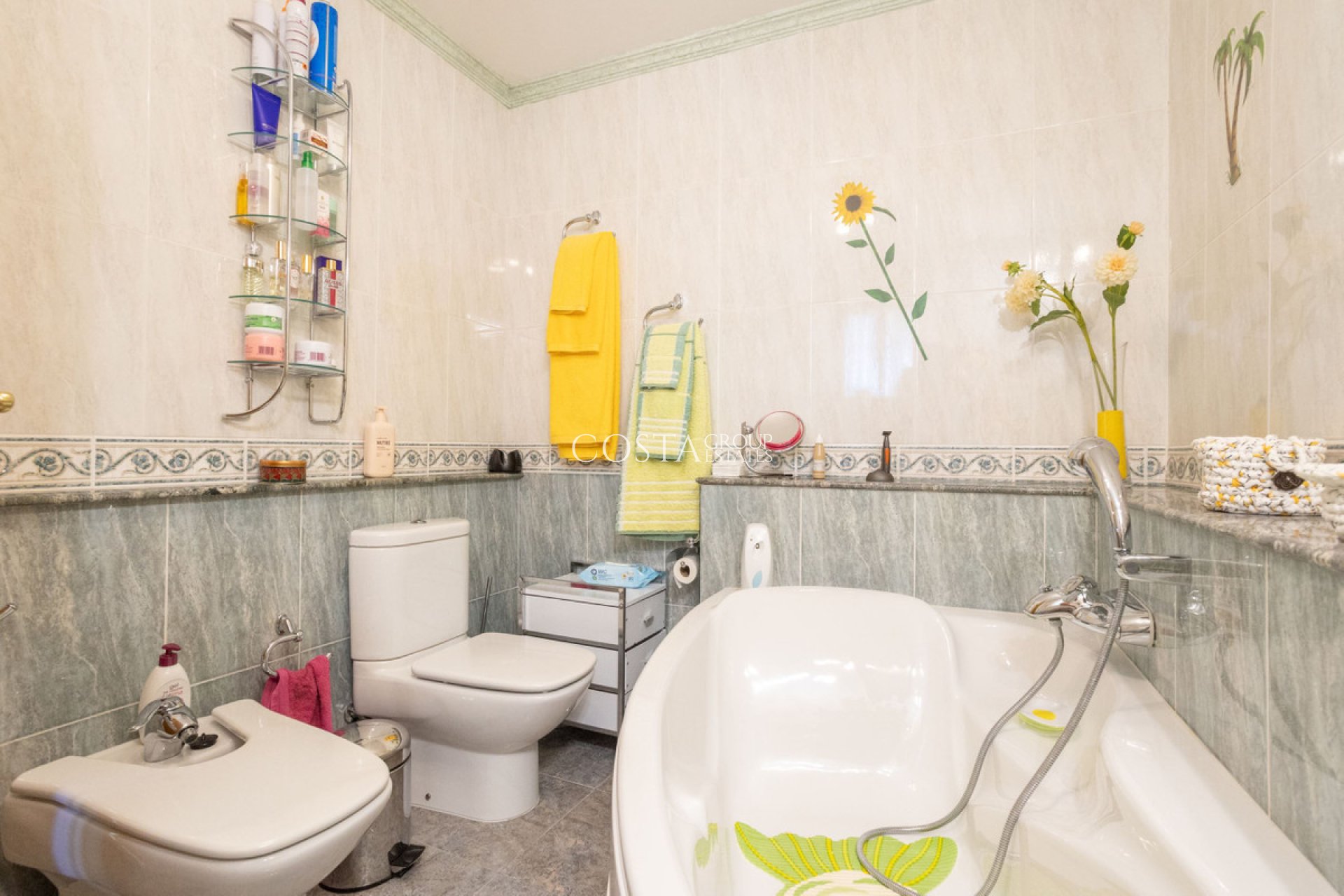 Resale - Villa -
La Union - La Union Centro