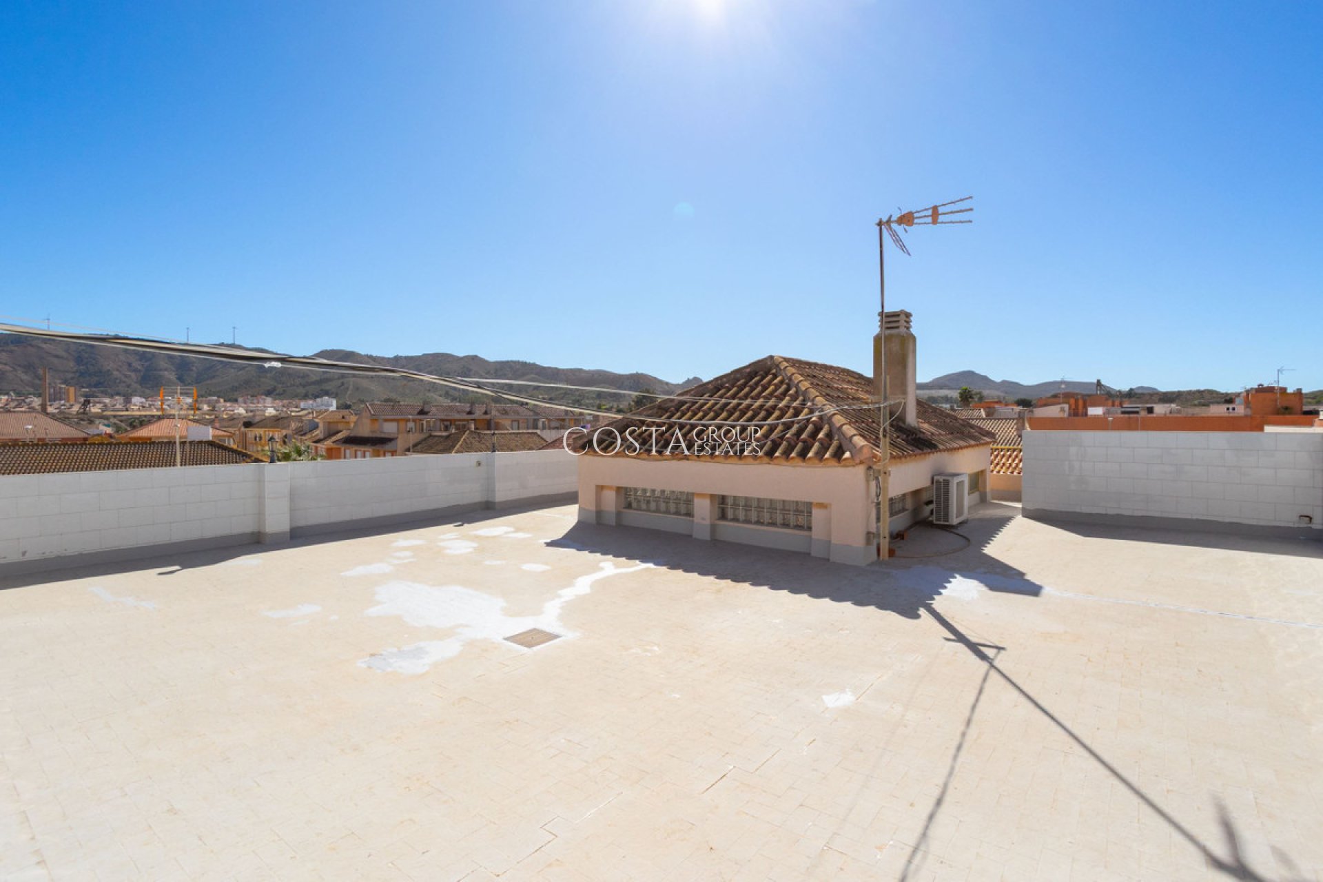 Resale - Villa -
La Union - La Union Centro