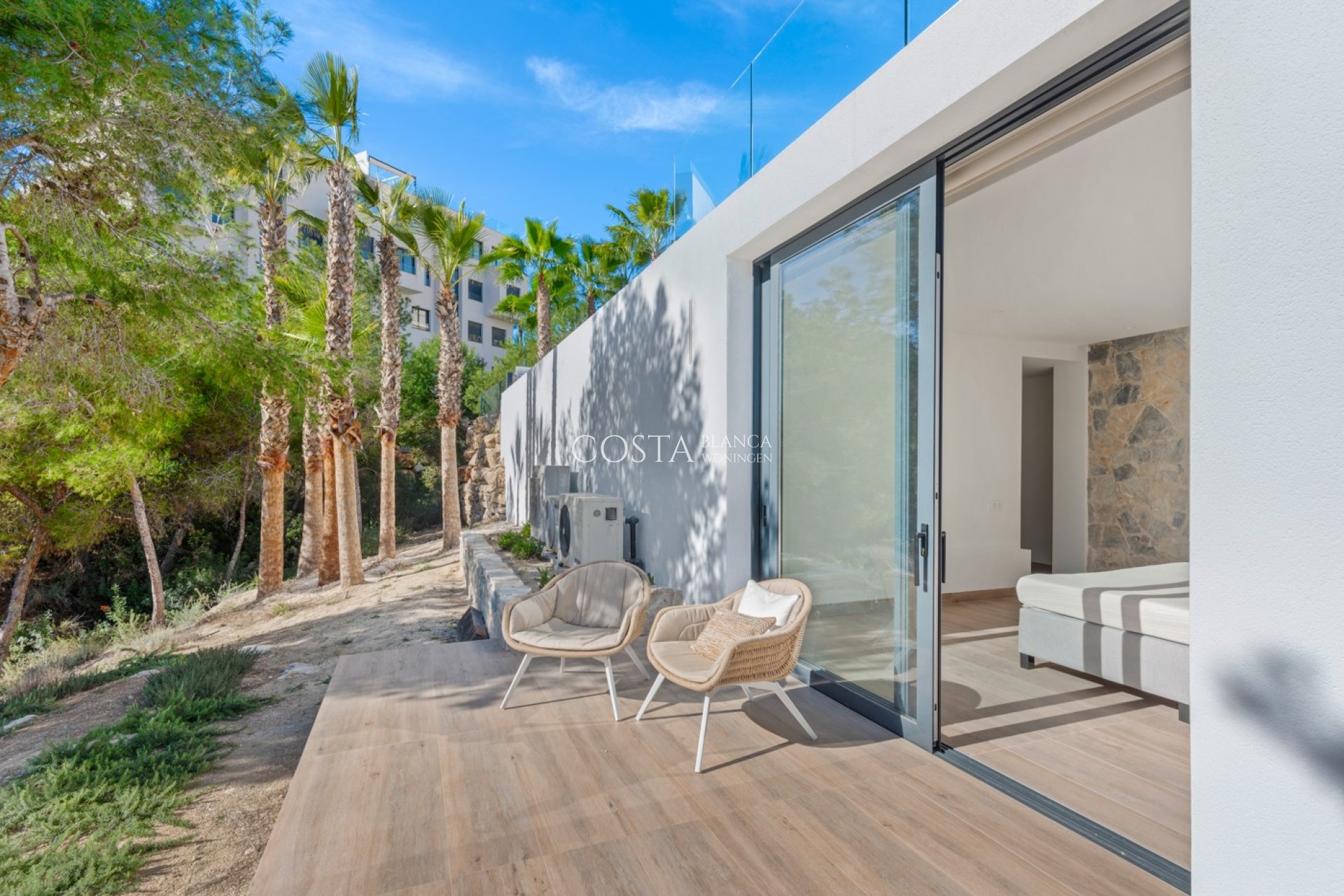 Resale - Villa -
Las Colinas Golf Resort - Las Colinas golf