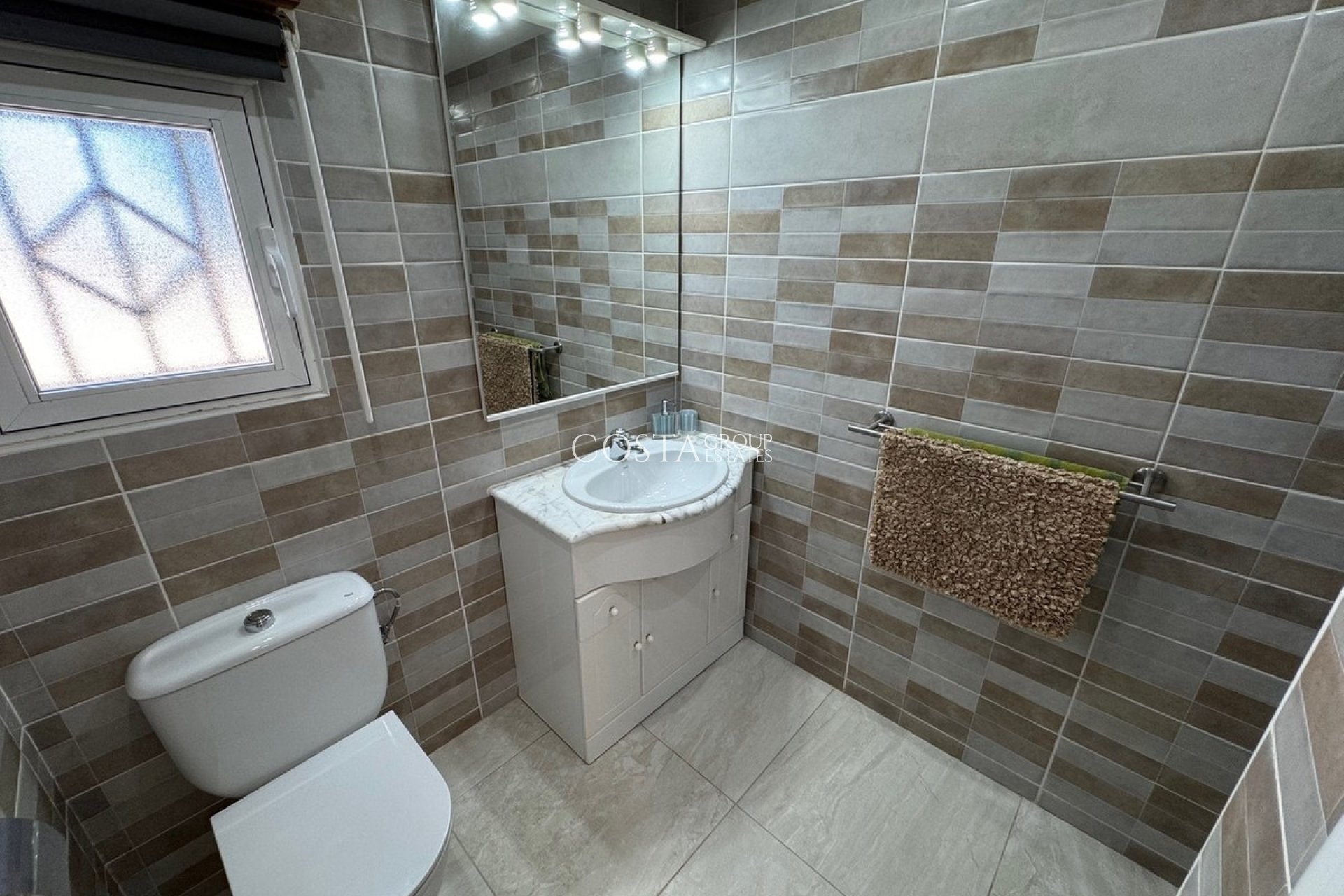 Resale - Villa -
Lorca - Almendricos