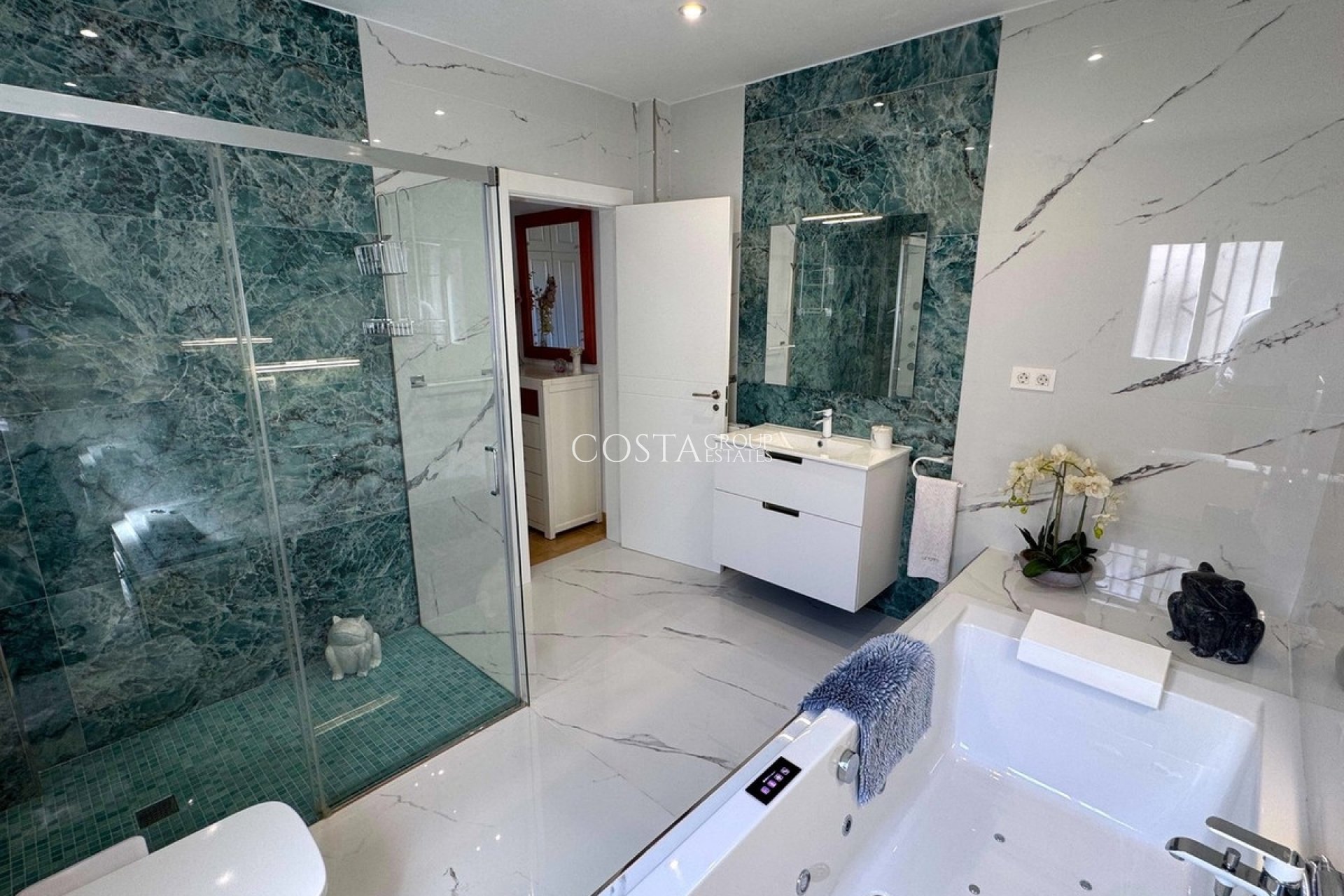 Resale - Villa -
Lorca - Almendricos