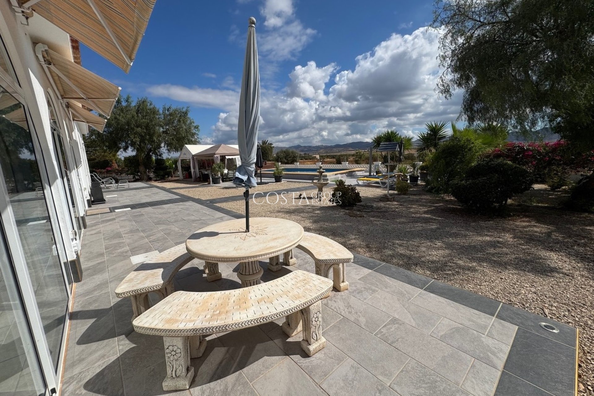 Resale - Villa -
Lorca - Almendricos