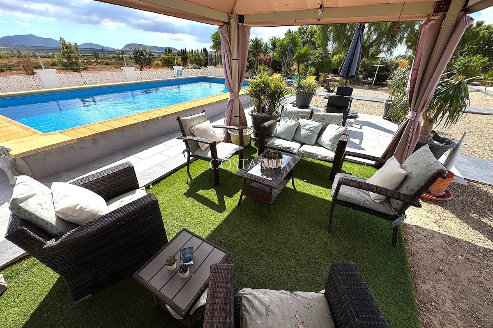 Resale - Villa -
Lorca - Almendricos