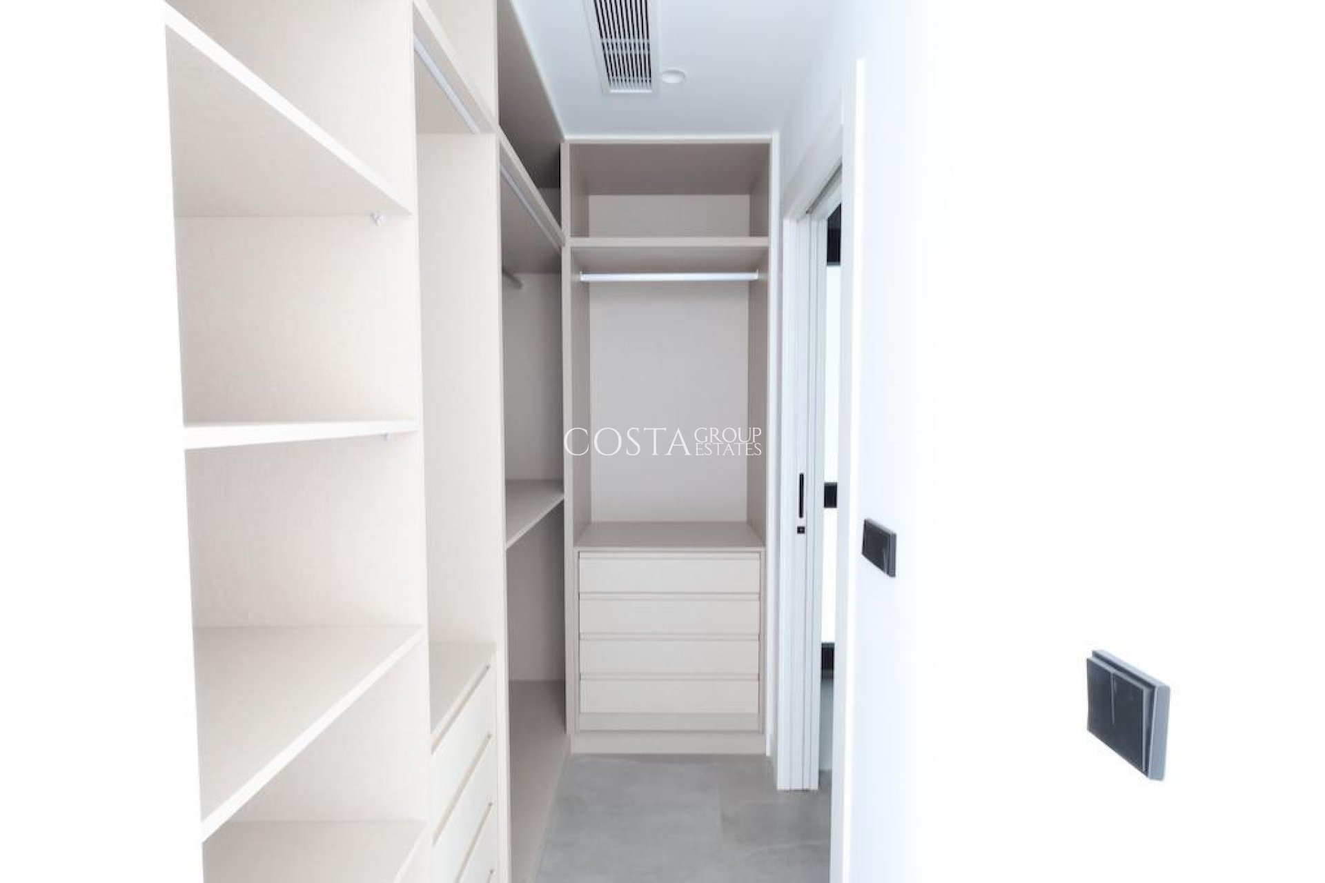 Resale - Villa -
Los Alcazares - Los Alcazares Centro