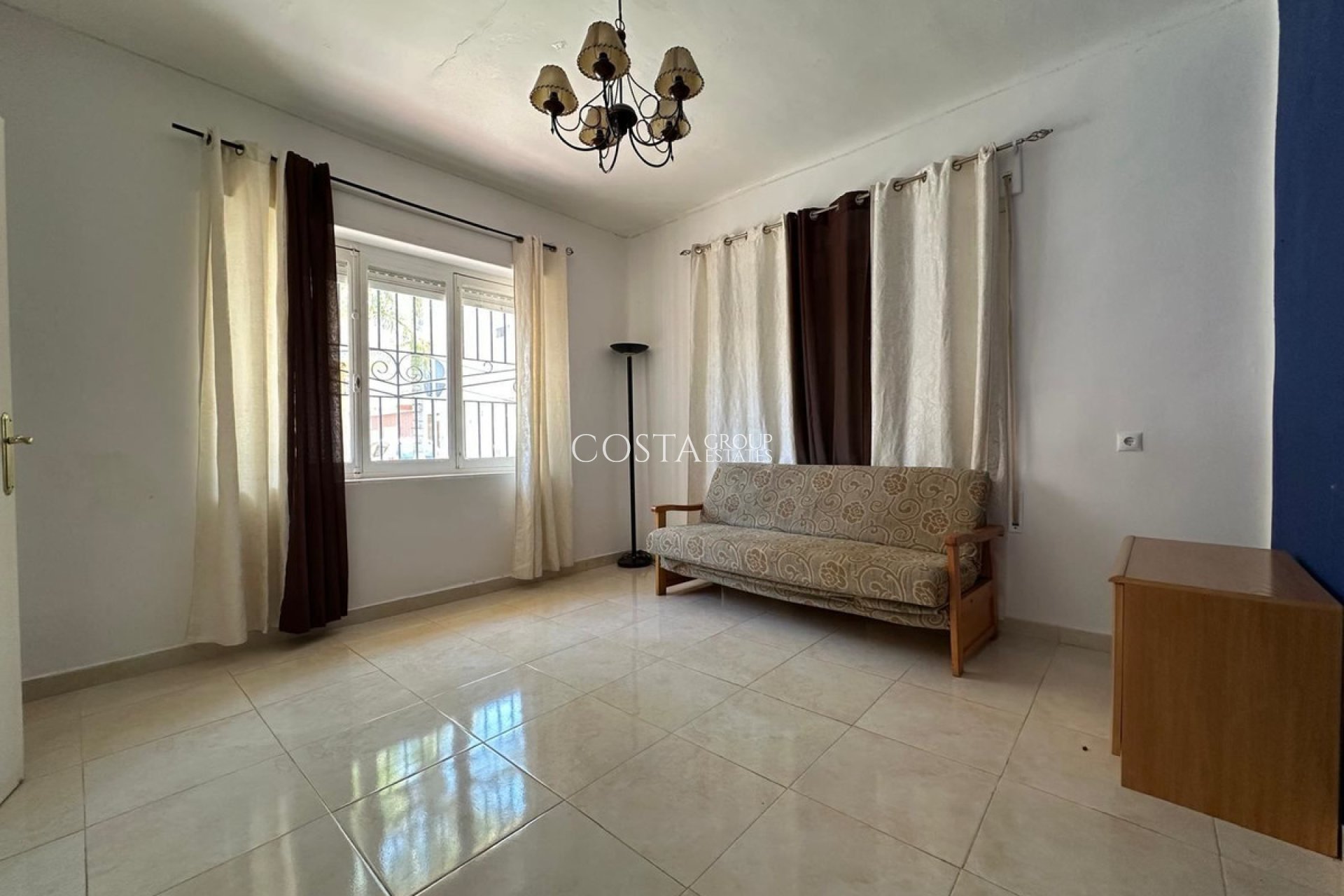 Resale - Villa -
Los Alcazares - Los Alcazares Centro
