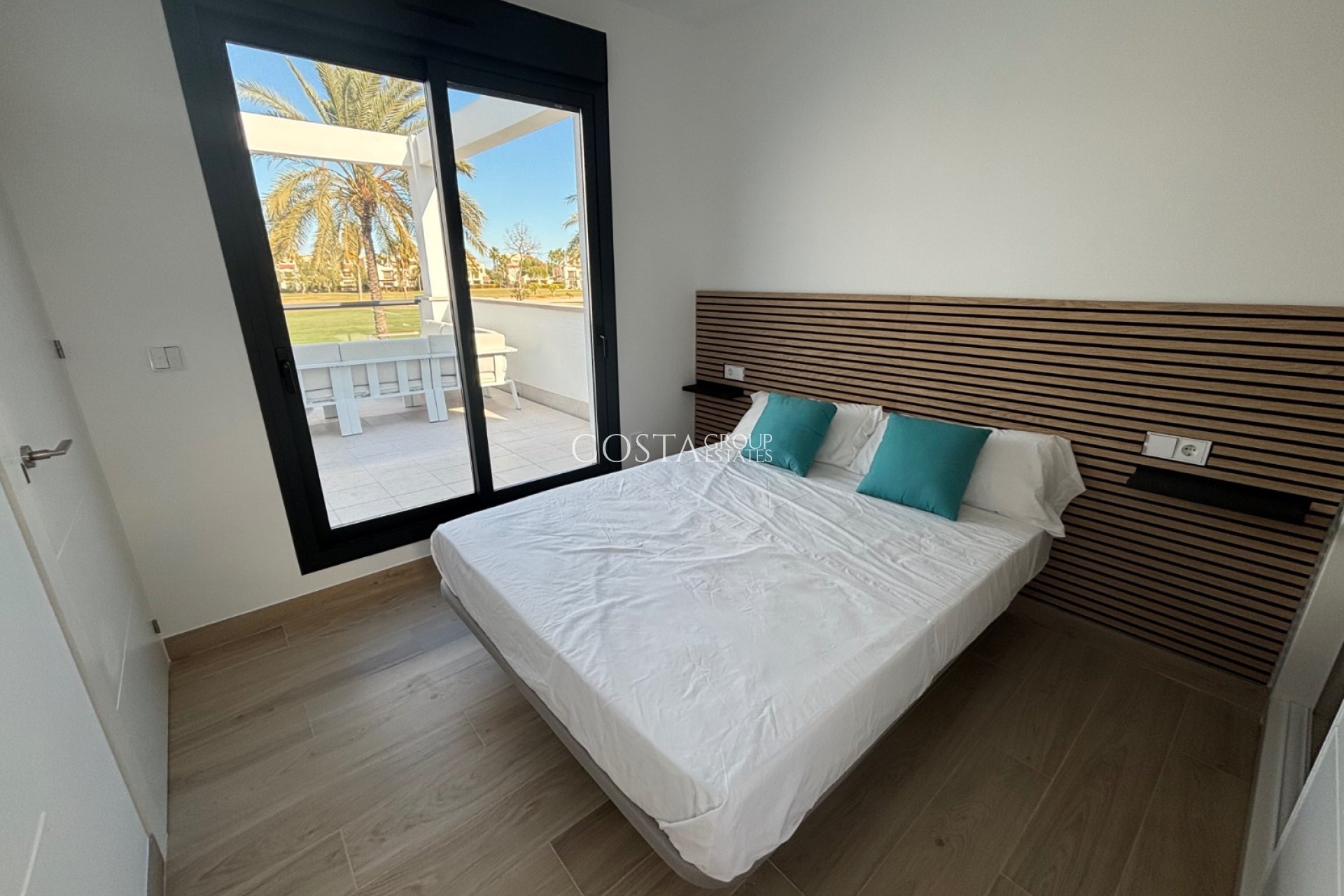 Resale - Villa -
Los Alcazares - Roda