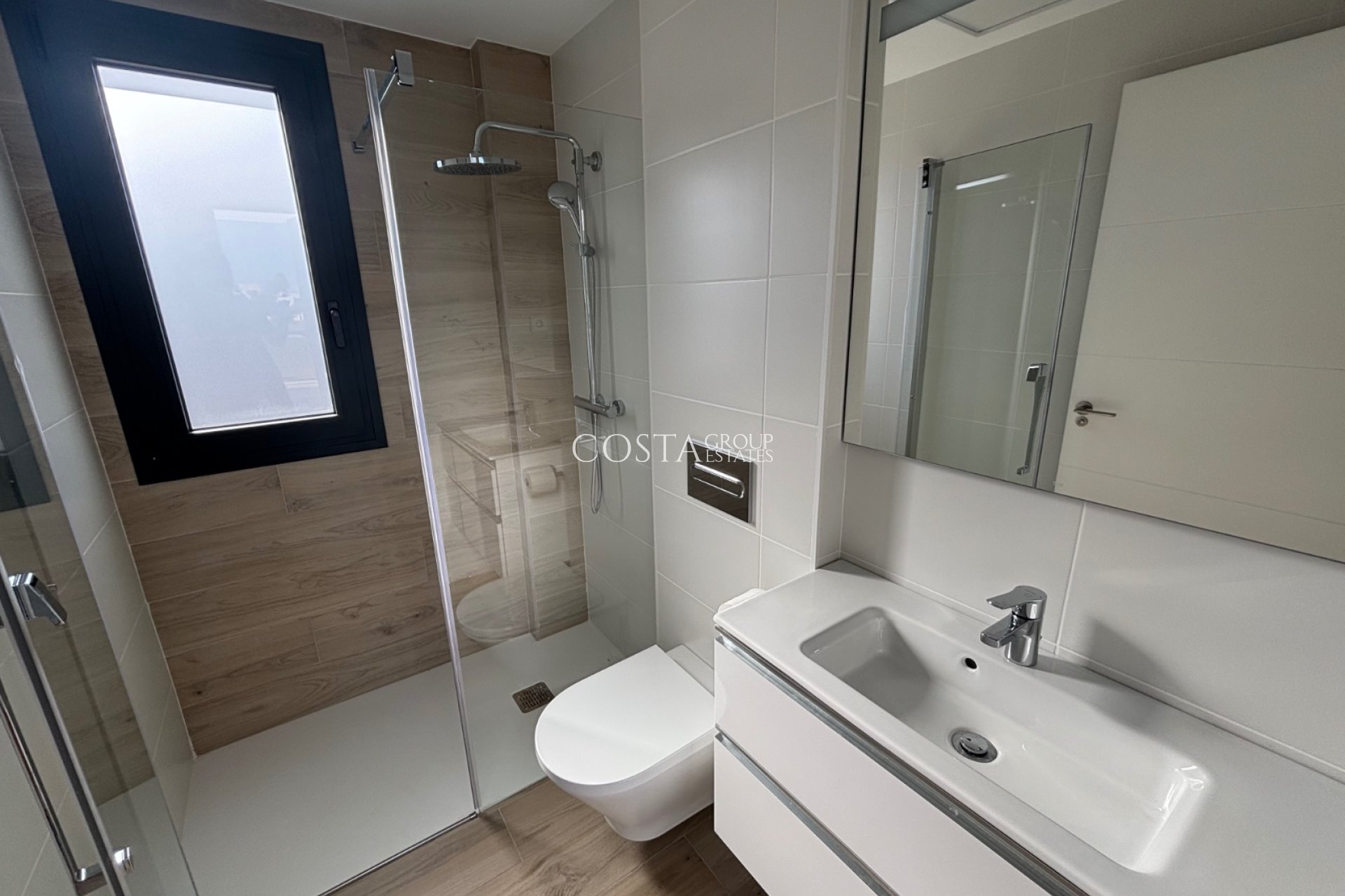 Resale - Villa -
Los Alcazares - Roda