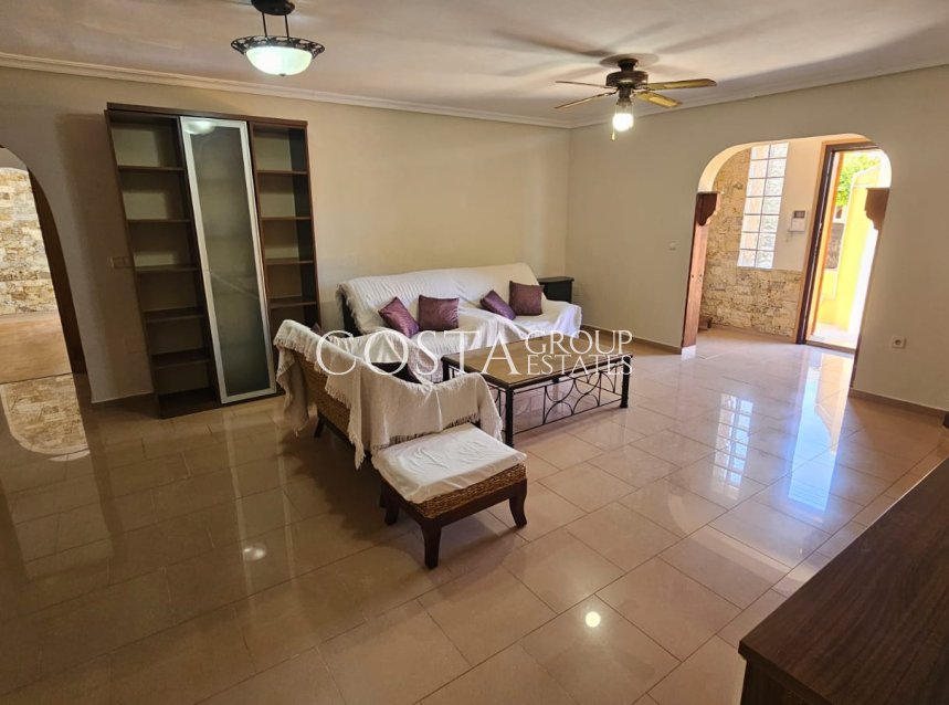 Resale - Villa -
Los Alcazares