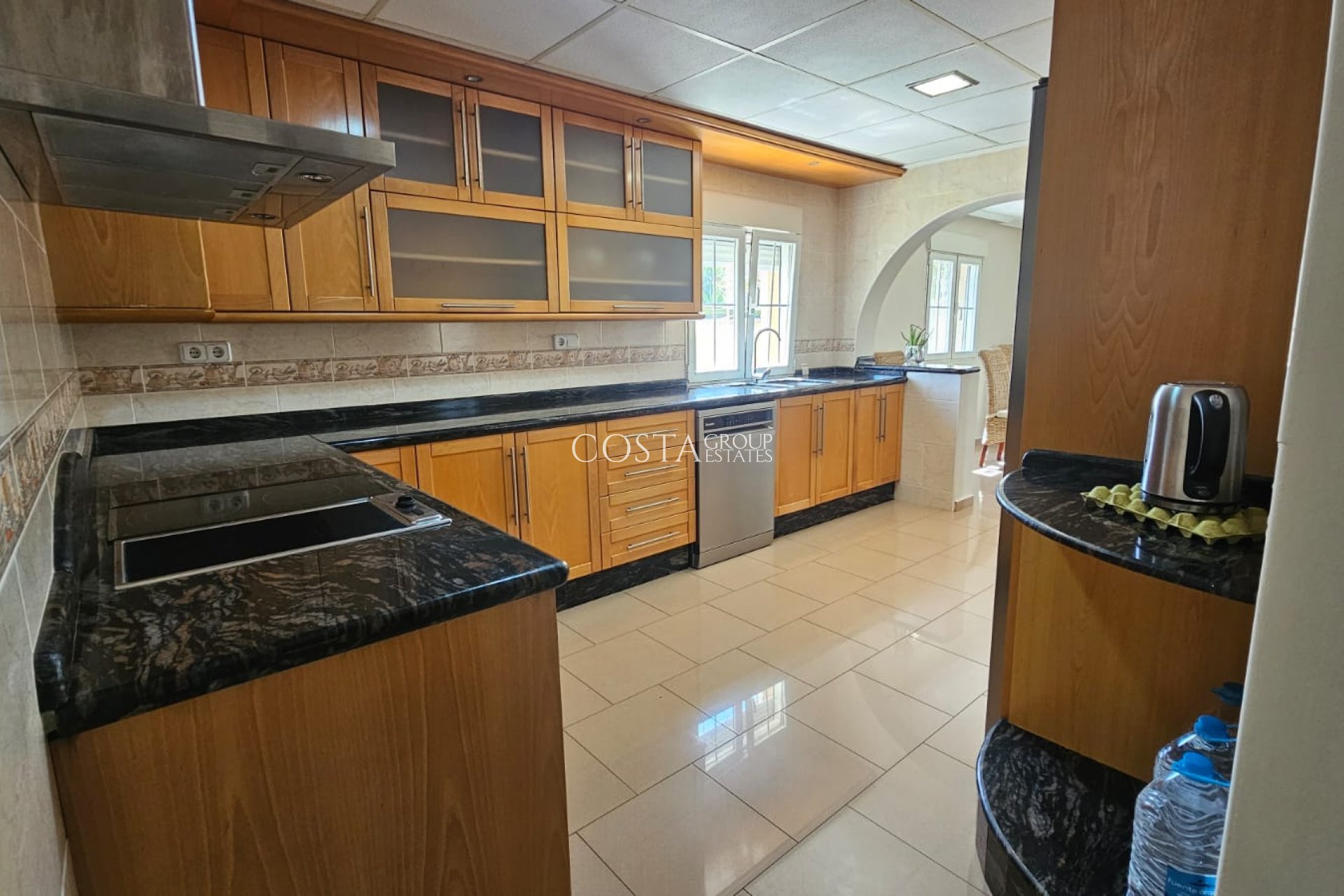 Resale - Villa -
Los Alcazares