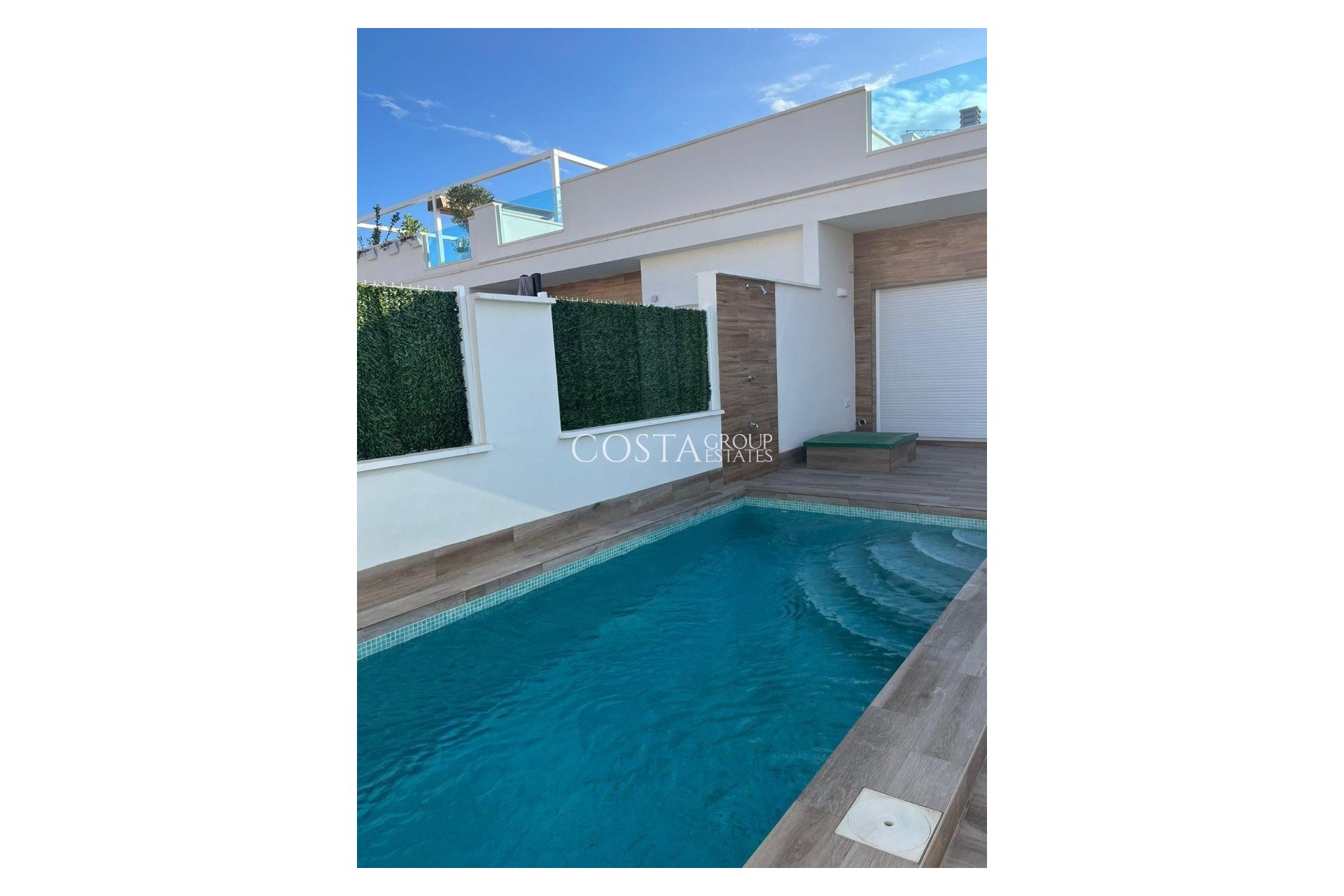 Resale - Villa -
Los Alcazares