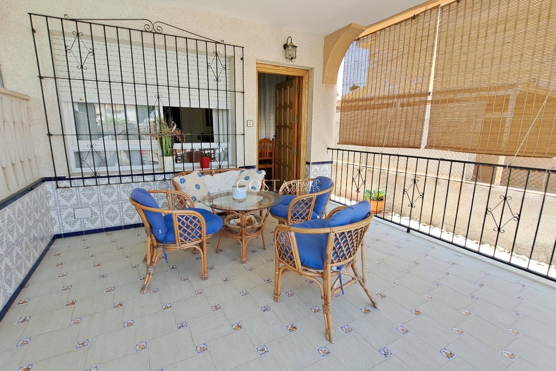 Resale - Villa -
Los Alcazares