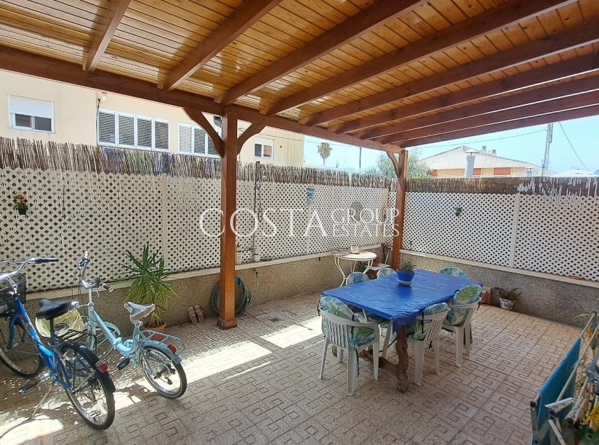 Resale - Villa -
Los Alcazares