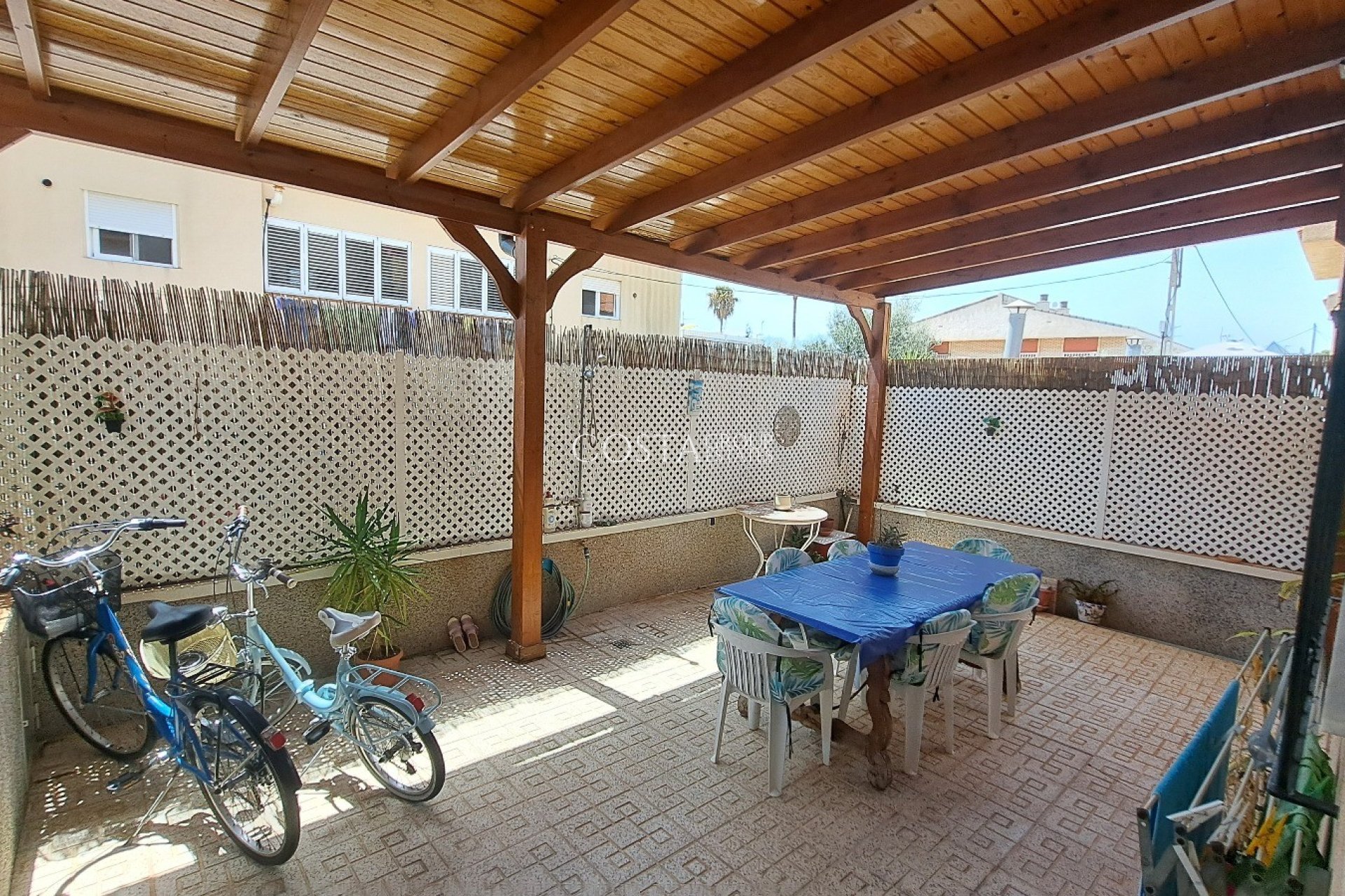 Resale - Villa -
Los Alcazares
