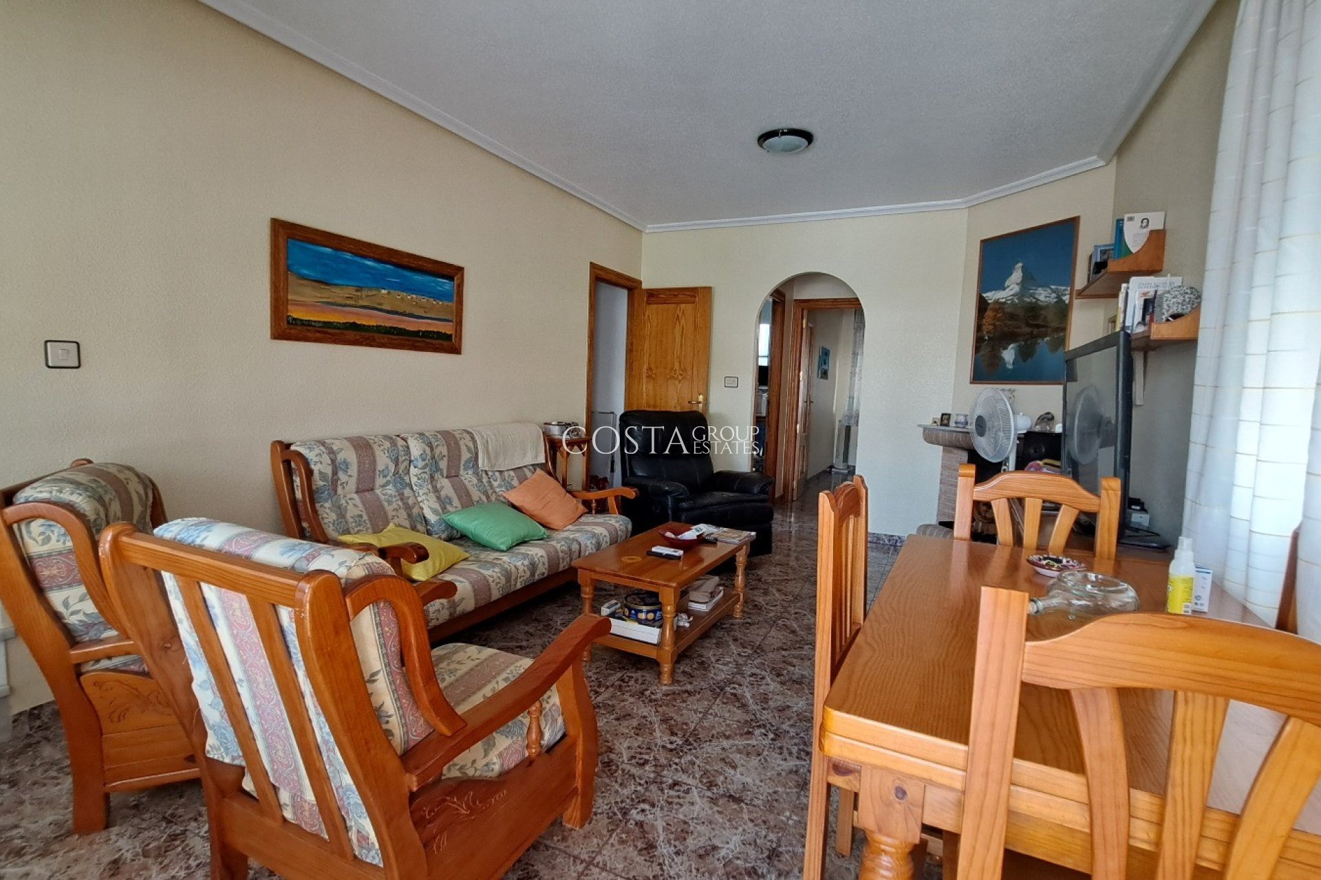 Resale - Villa -
Los Alcazares