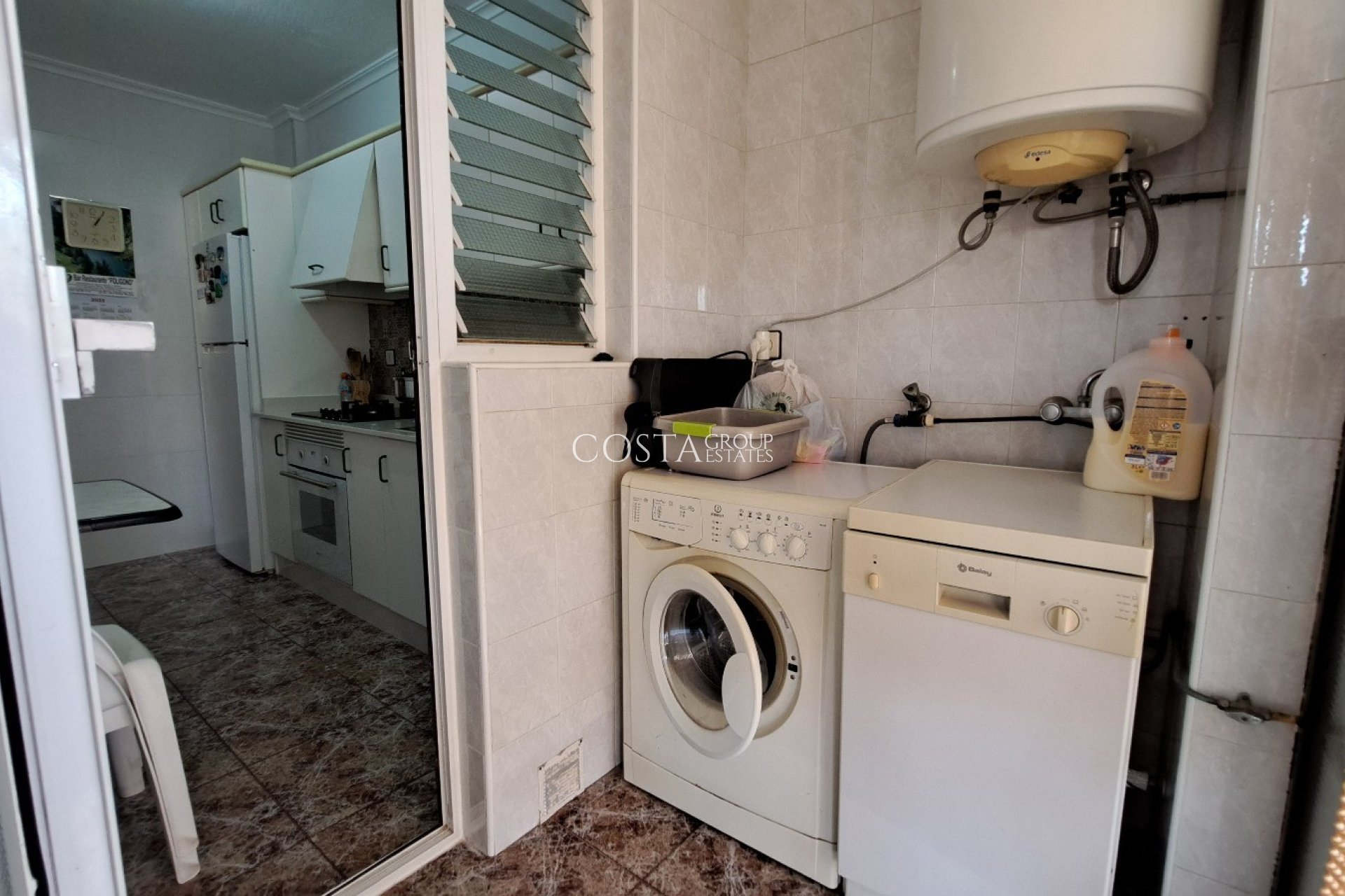 Resale - Villa -
Los Alcazares