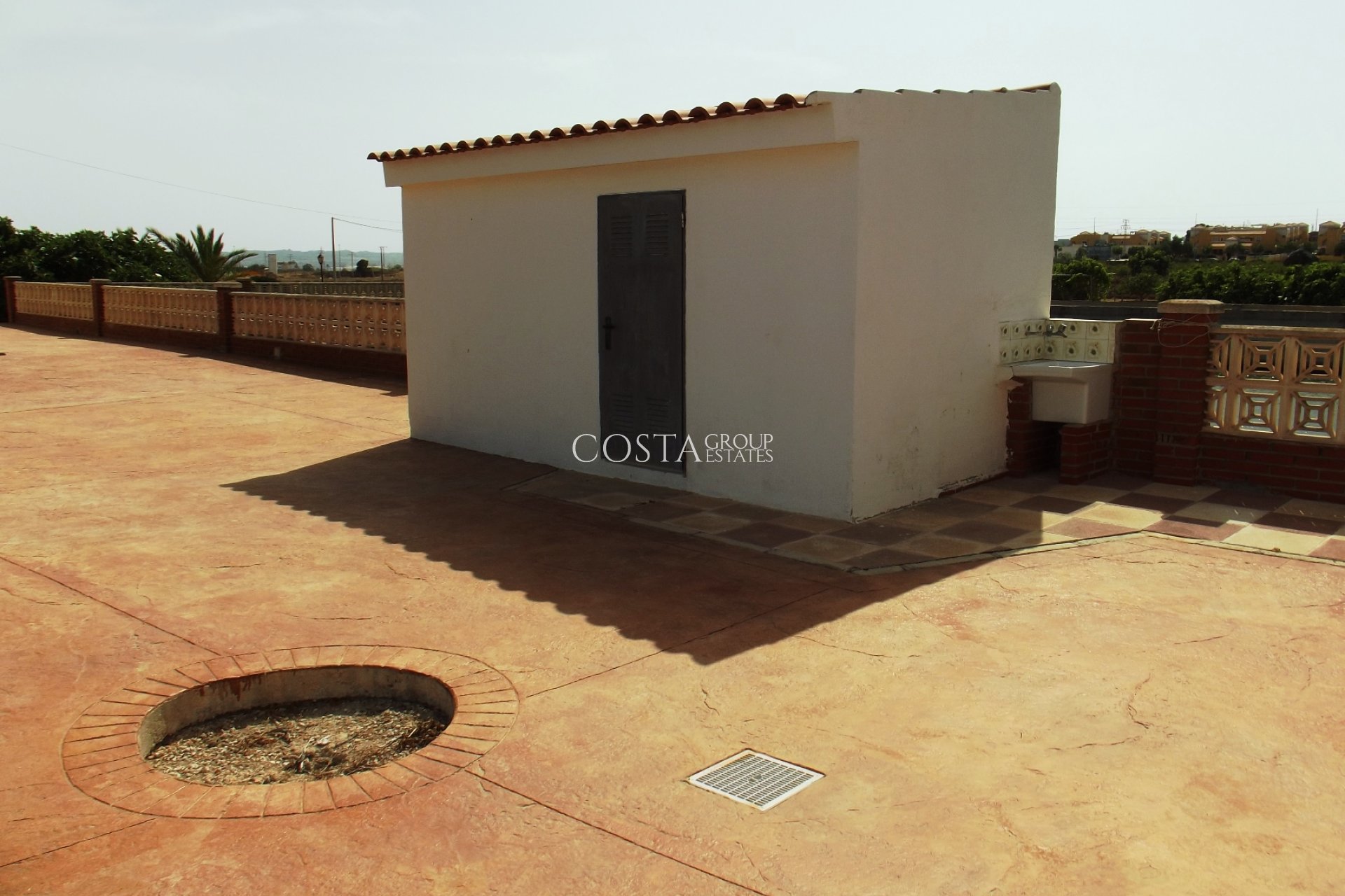 Resale - Villa -
Los Montesinos - La Herrada