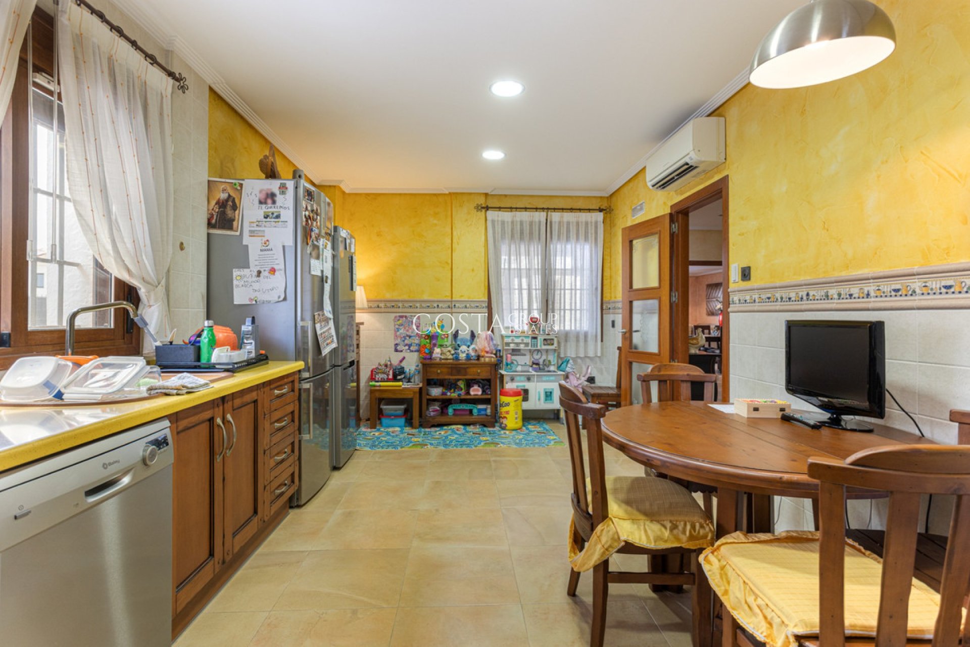 Resale - Villa -
Los Montesinos - Los Montesinos Centro