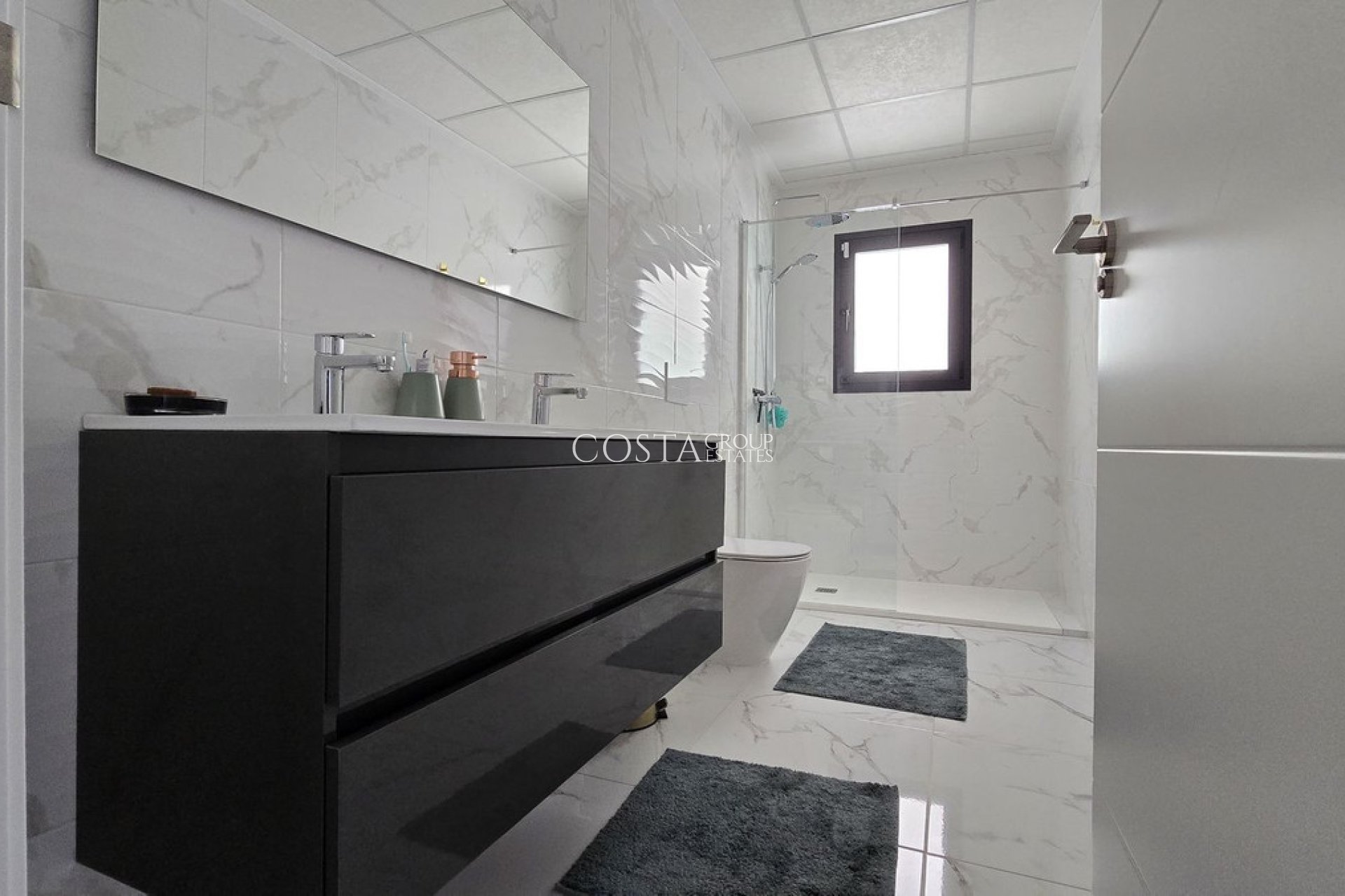 Resale - Villa -
Los Montesinos - Los Montesinos Centro