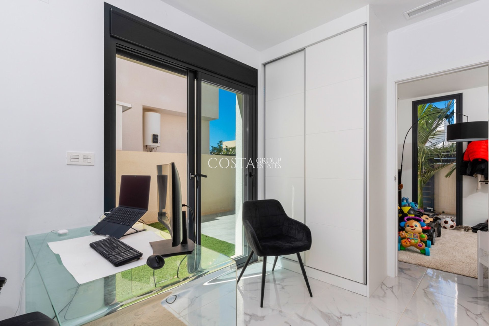 Resale - Villa -
Los Montesinos - Los Montesinos Centro