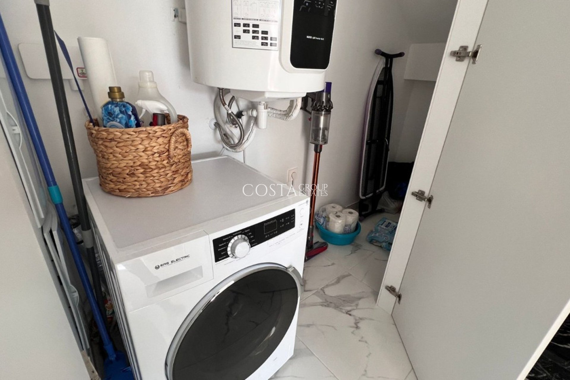 Resale - Villa -
Los Montesinos - Los Montesinos Centro